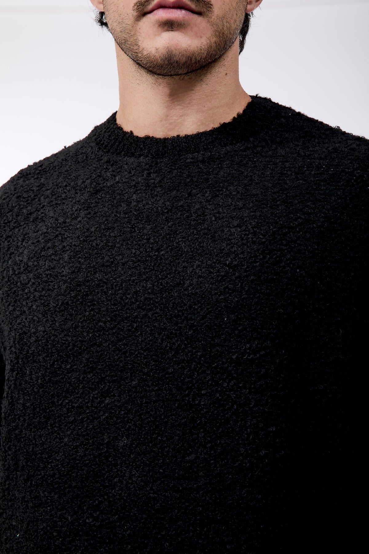 Maglione Over-d Bouclé Cropped Nero M65