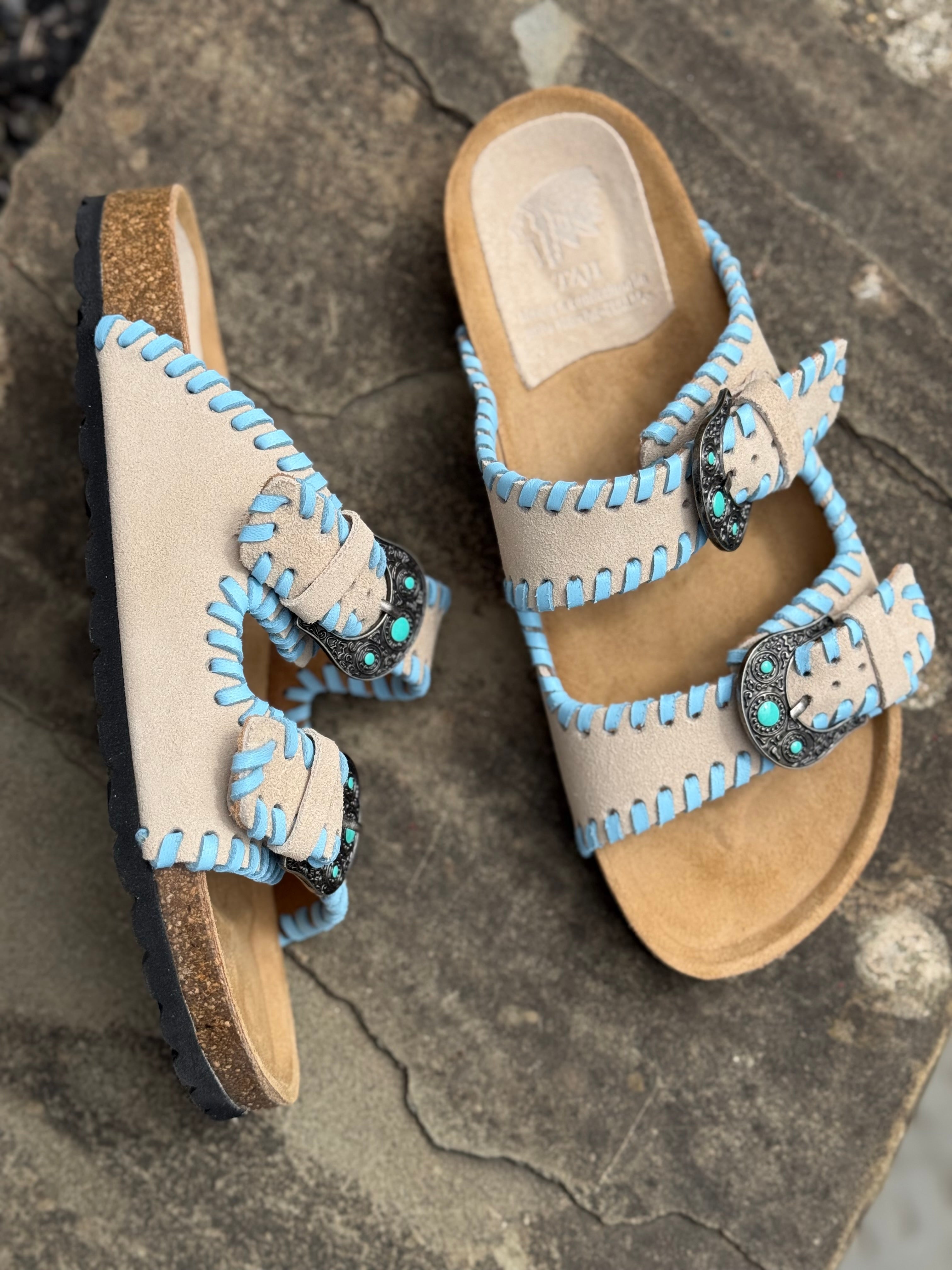 Sandalo Taji Buckle Beat Suede Sky (11976600387924)