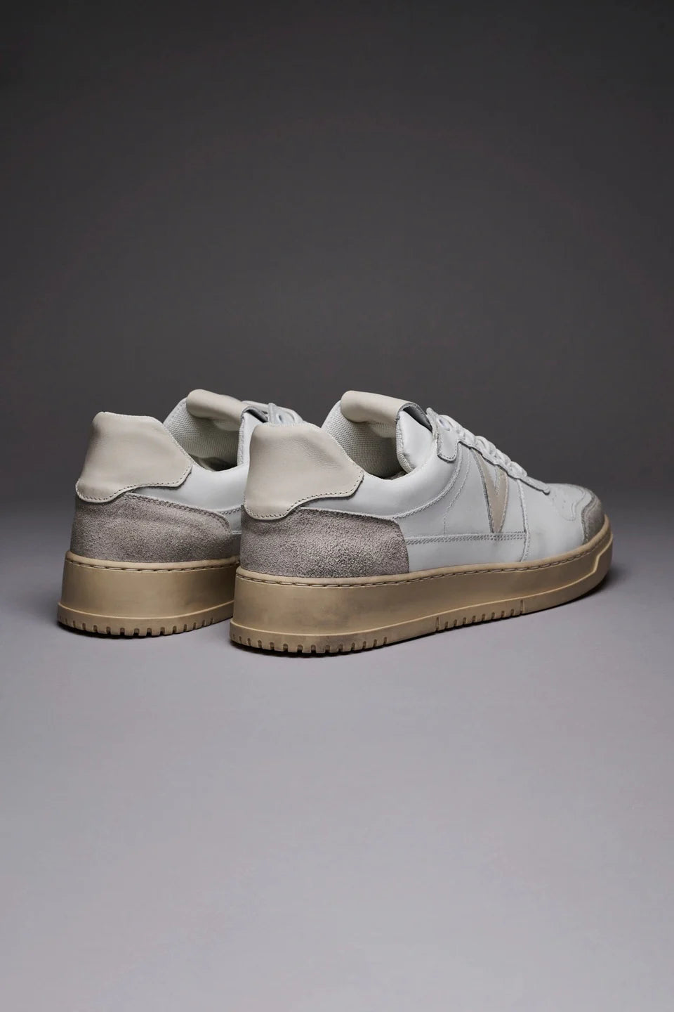 Scarpe V2 Basiche Bianche (9972342194516) (11857924686164)