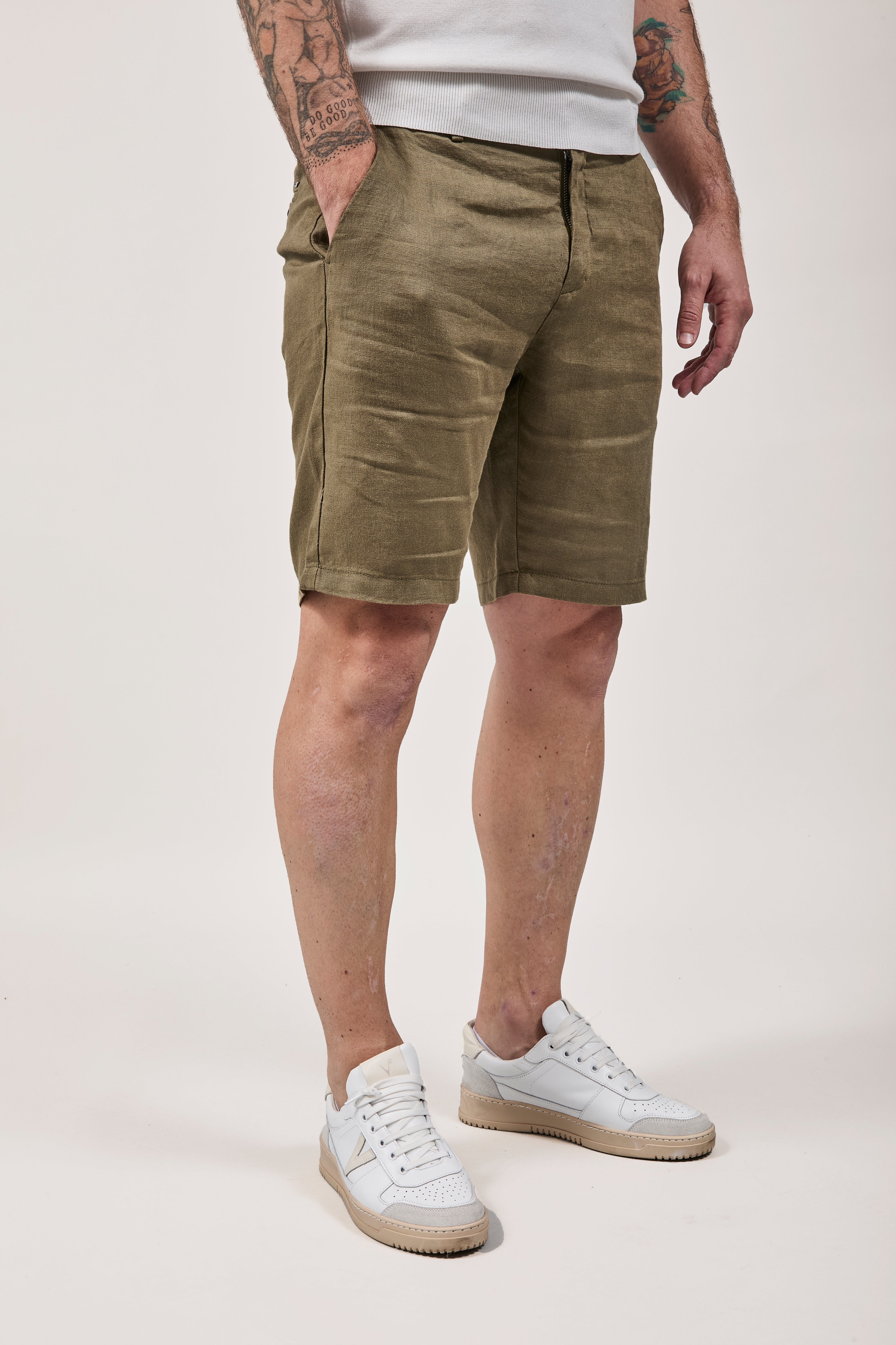 Bermuda Gianni Lupo Lino Morris Militare