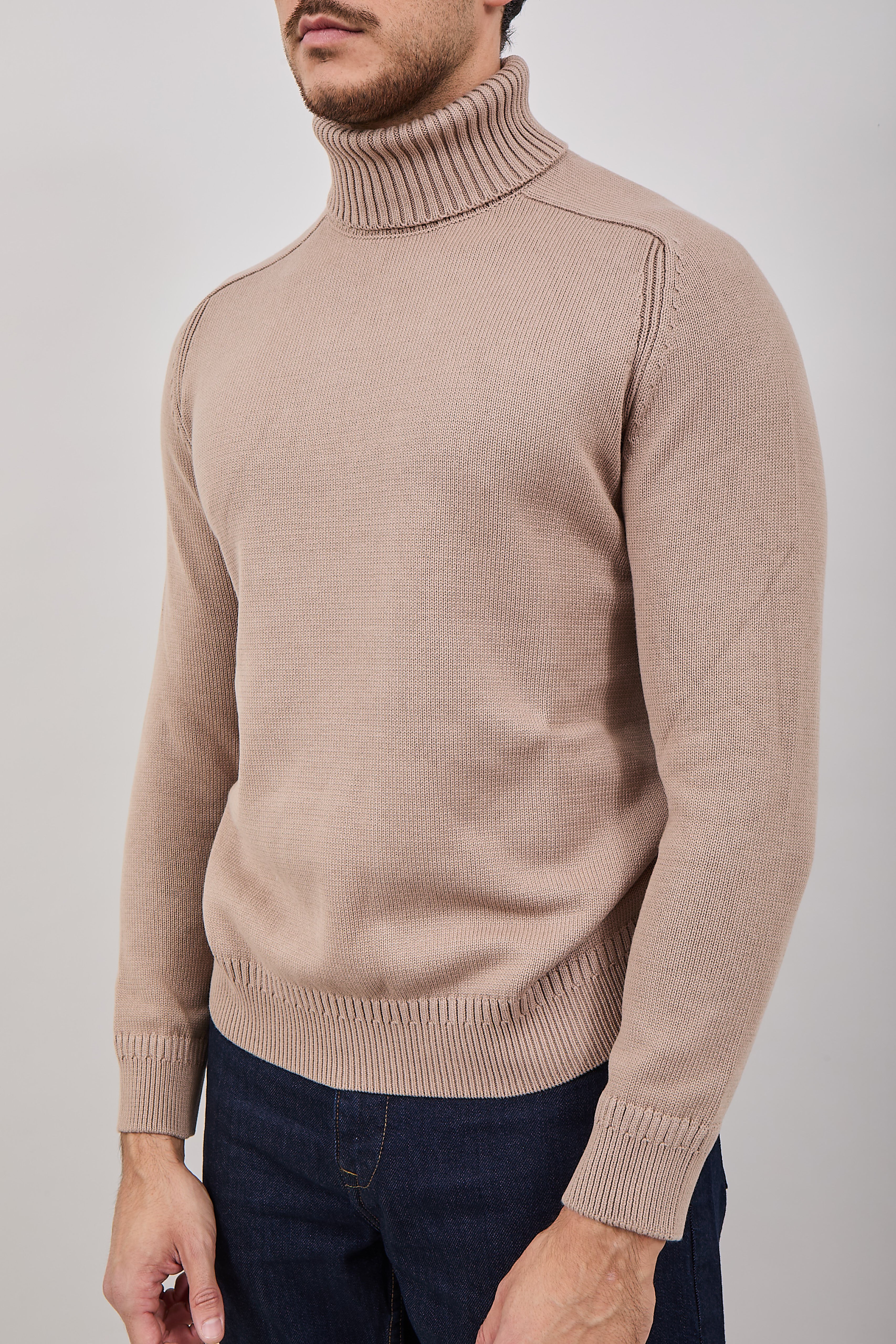 Dolcevita Diktat Beige