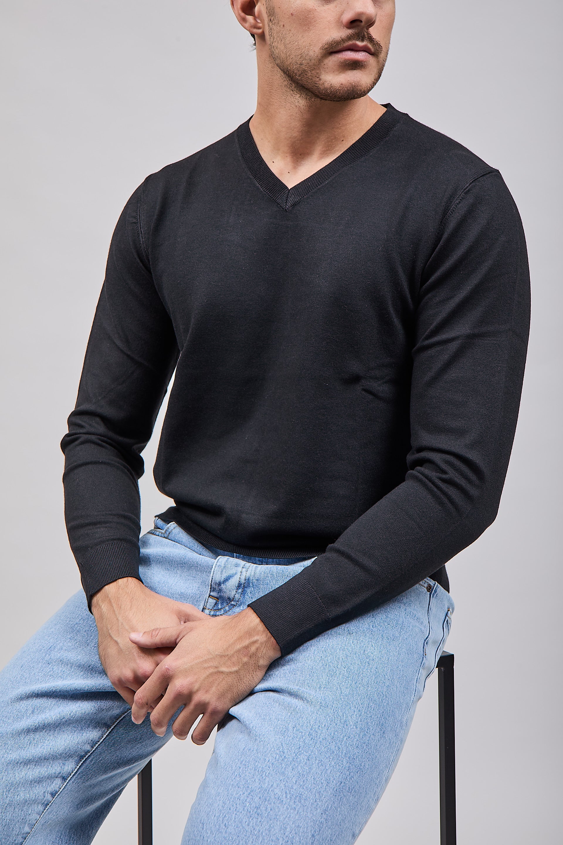 Maglioncino Diktat Cashmere Scollo V Nero 002