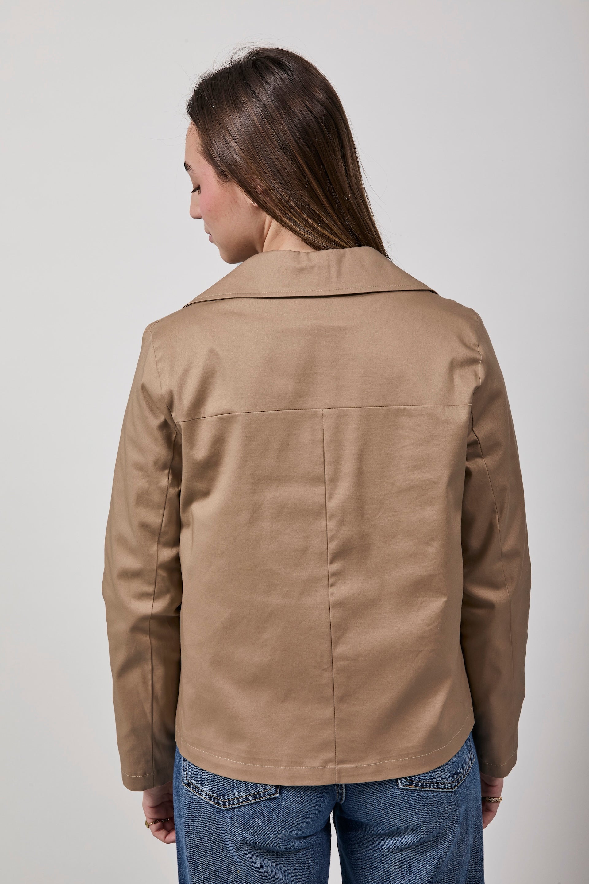 Trench Lokita Corto