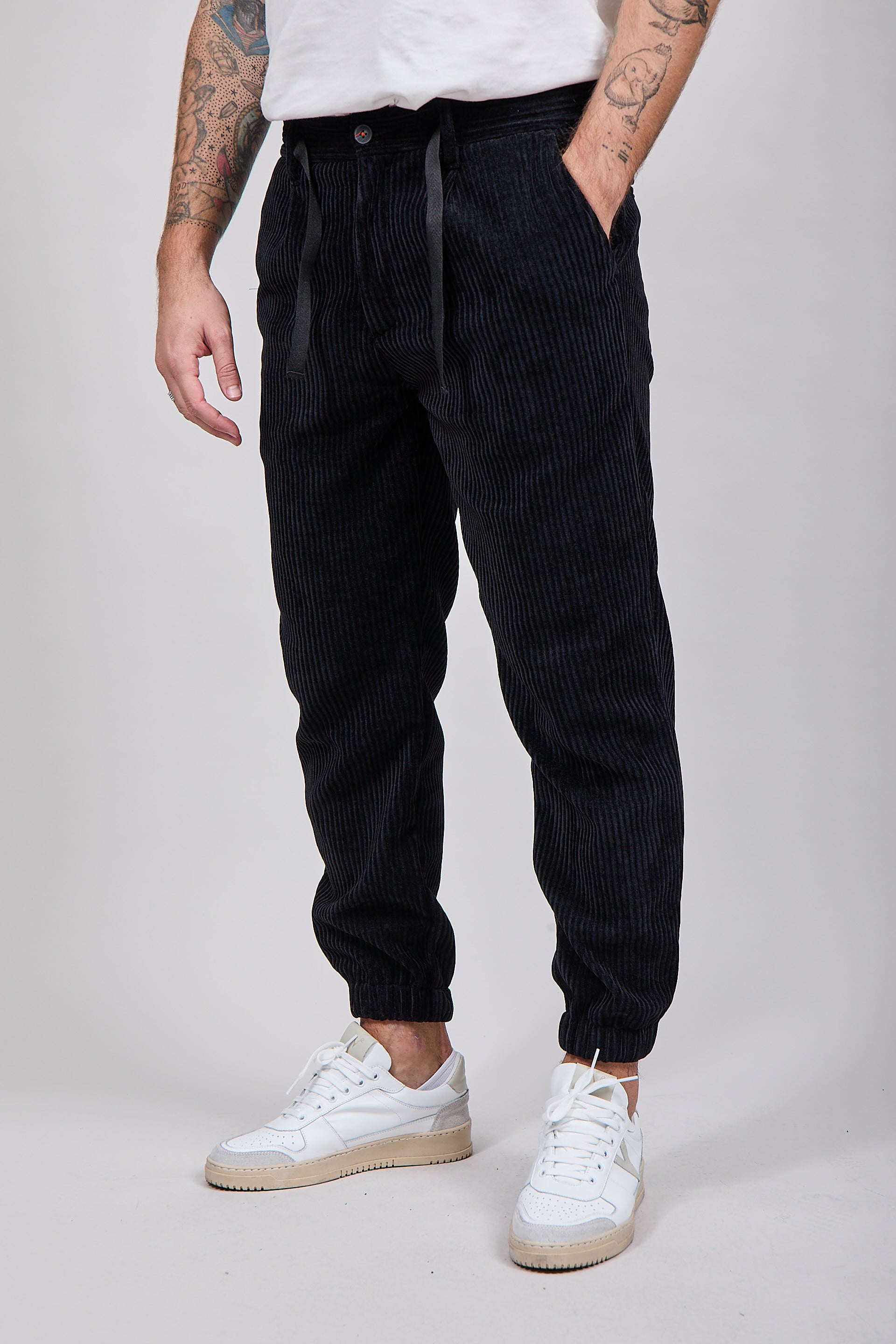 Pantalone velluto Berna polsino 117 Nero