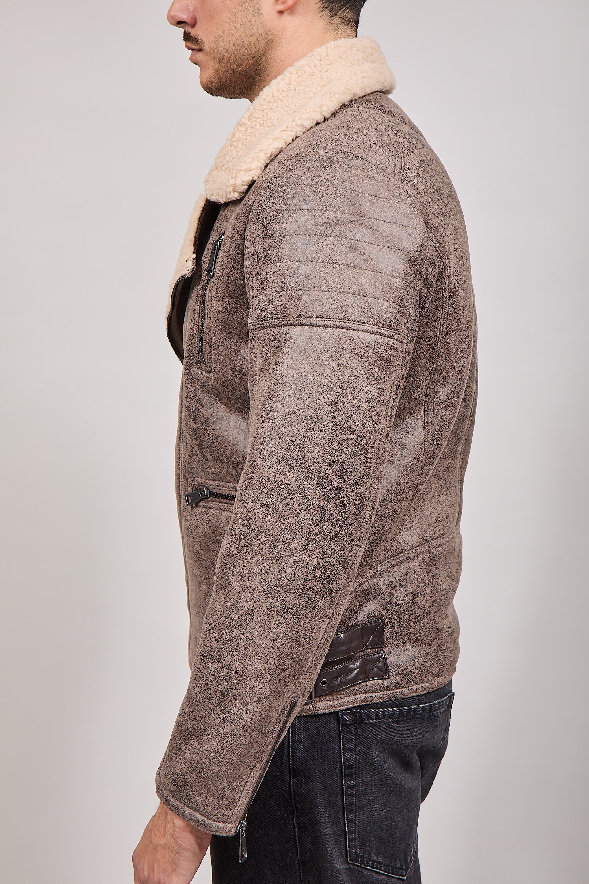 Montone Gianni Lupo Tortora 9824