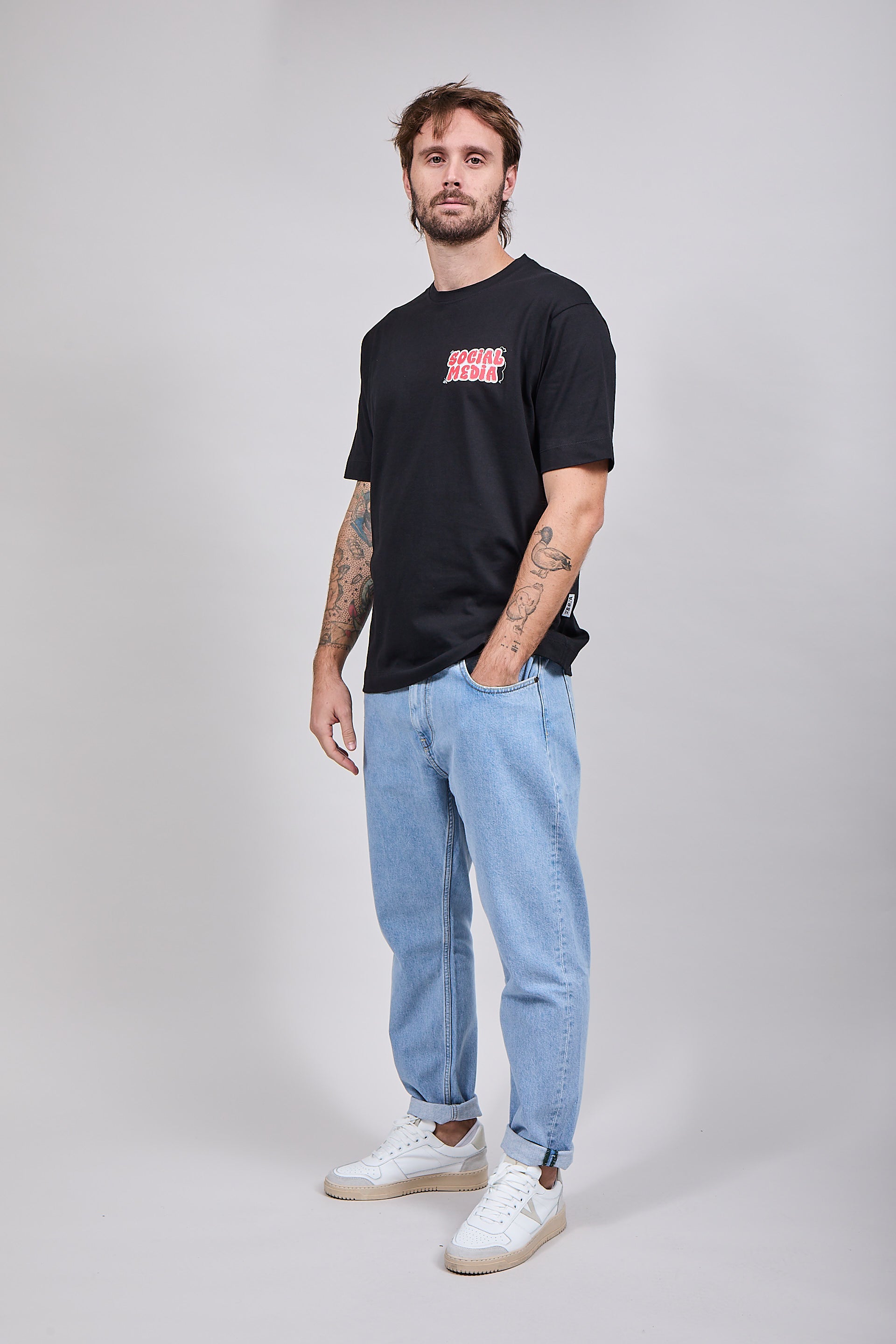 T-shirt Berna Social Media Nera