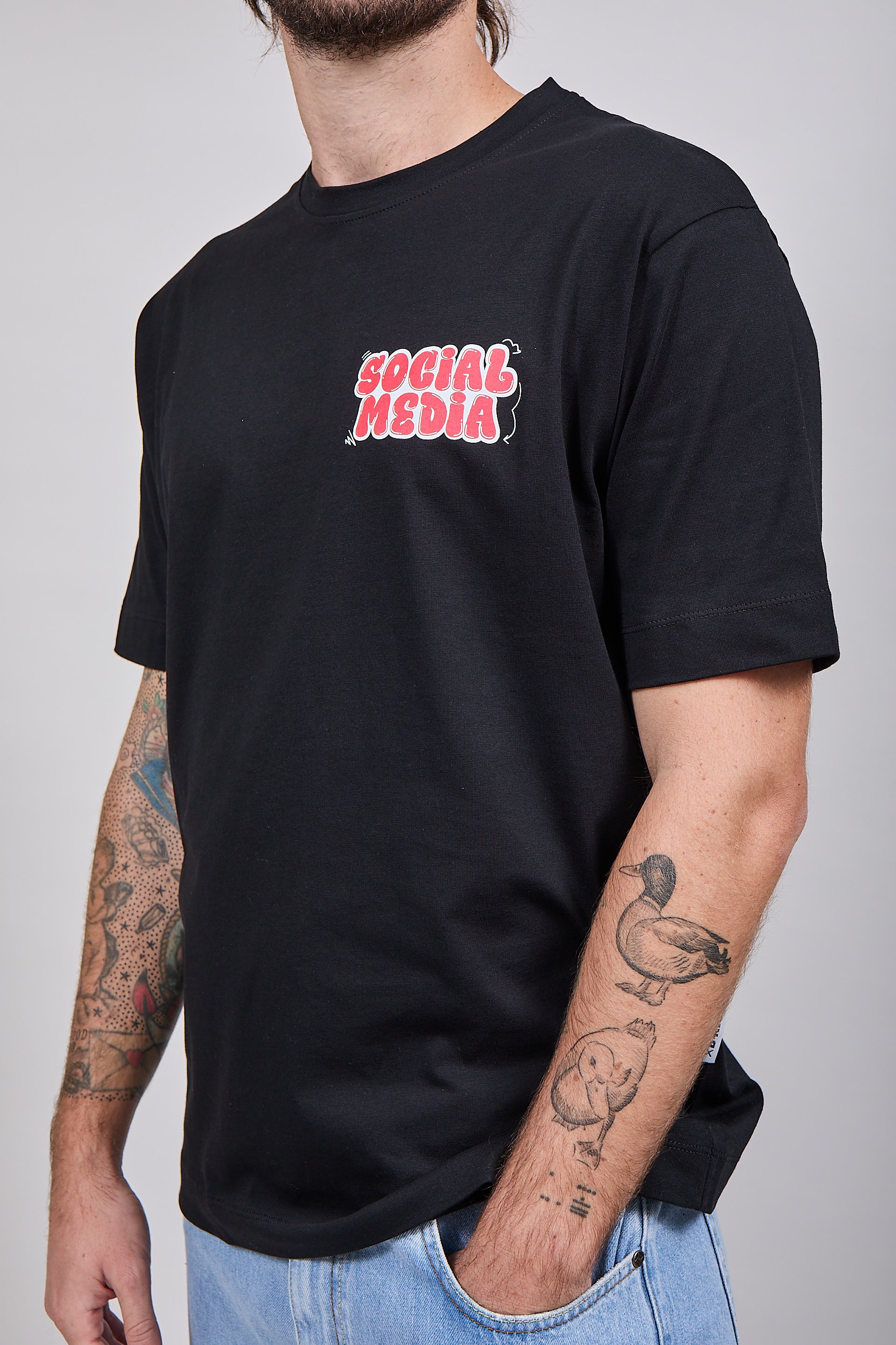 T-shirt Berna Social Media Nera