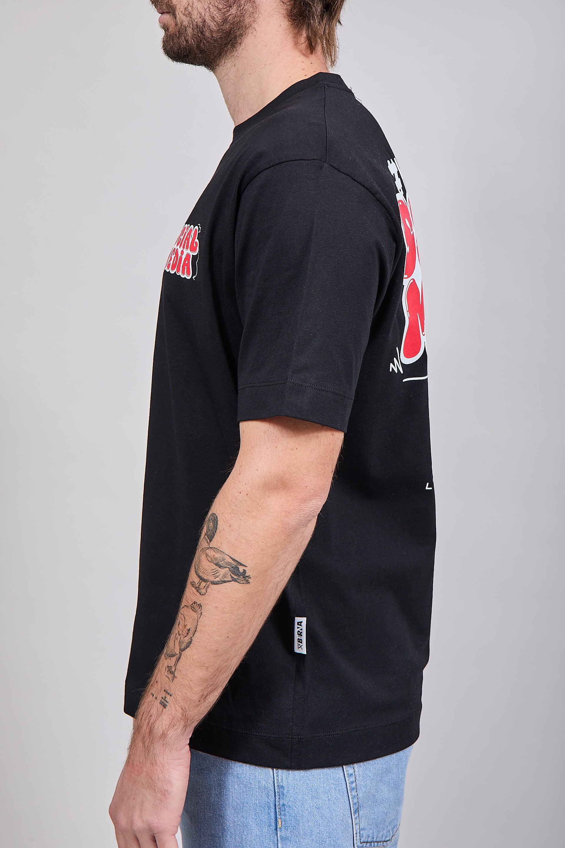 T-shirt Berna Social Media Nera