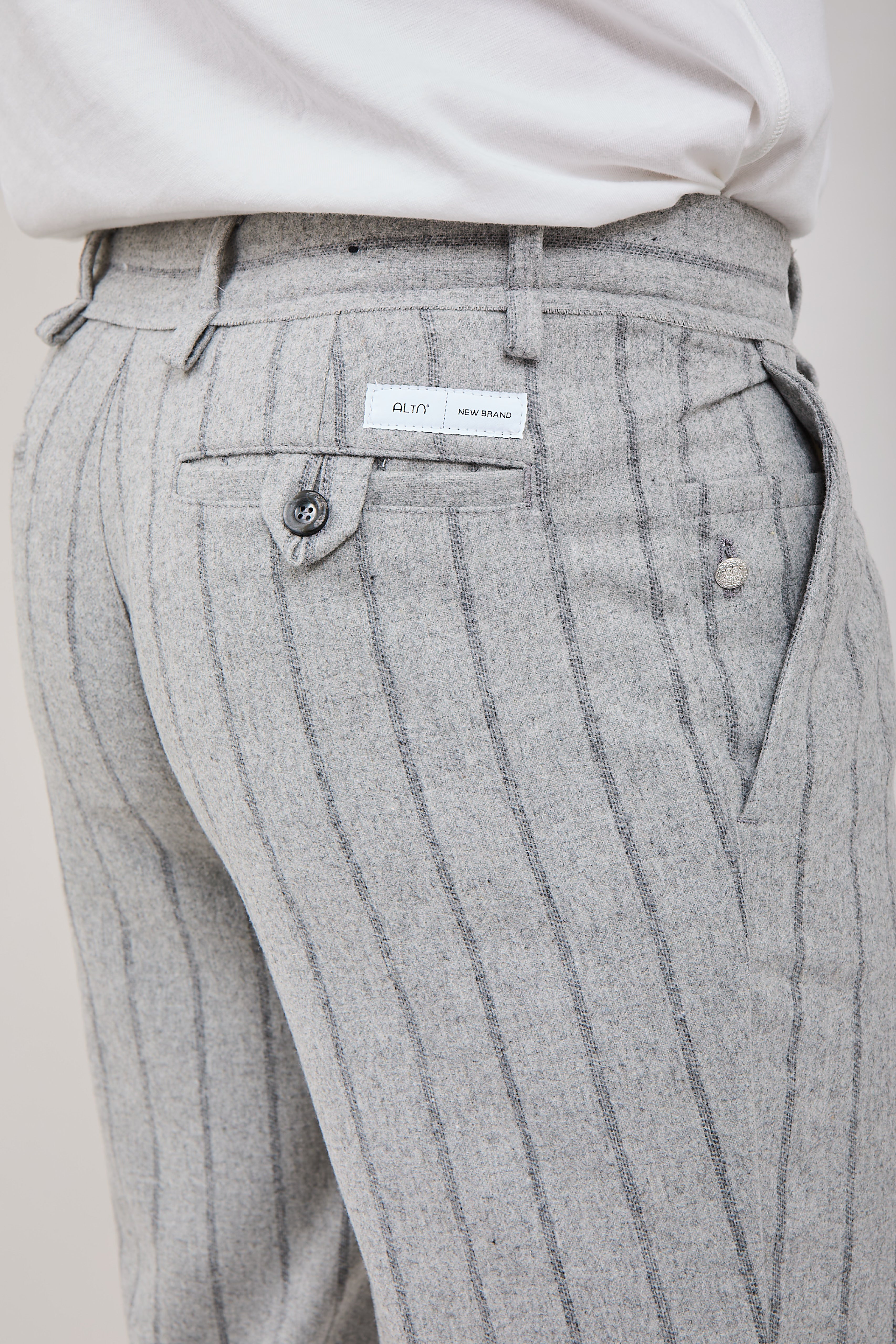 Pantalone Alta Tensione Musica