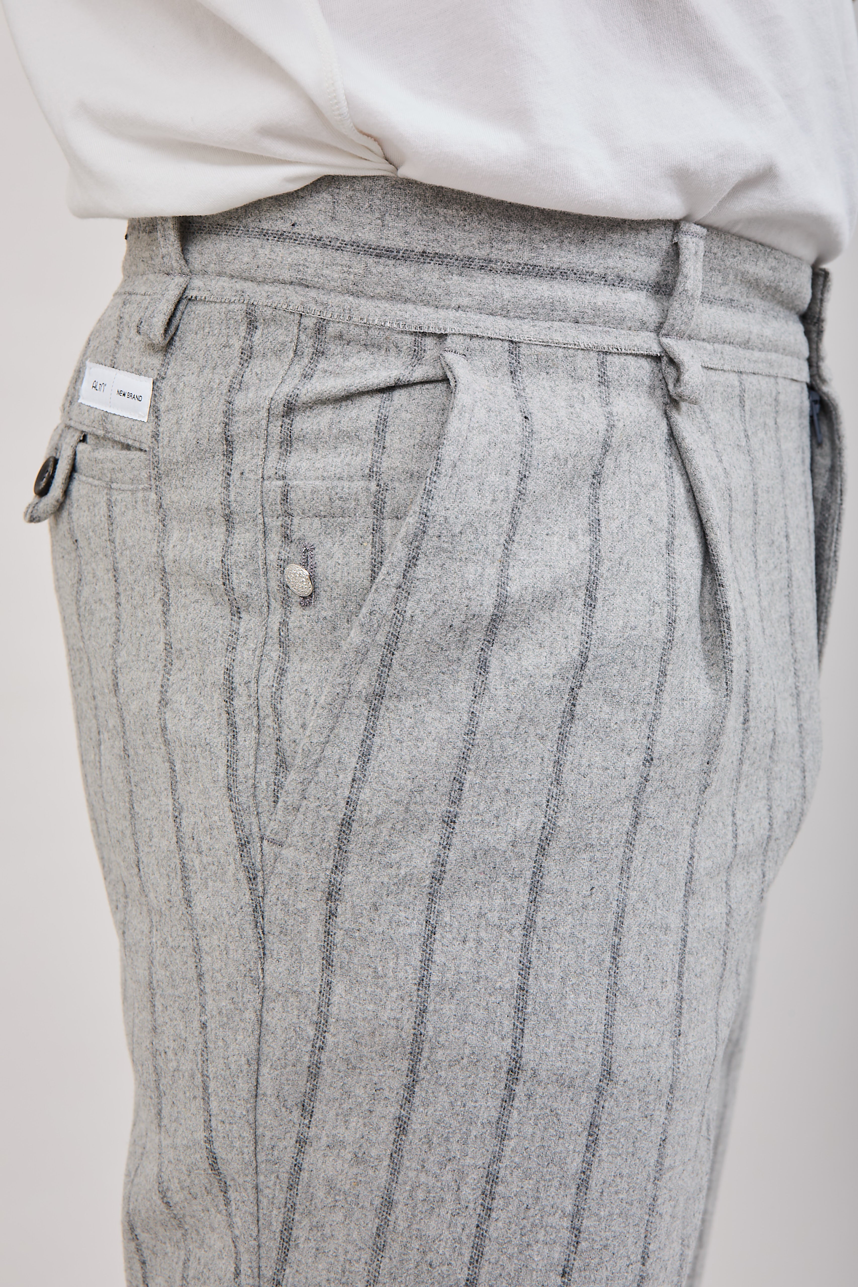 Pantalone Alta Tensione Musica