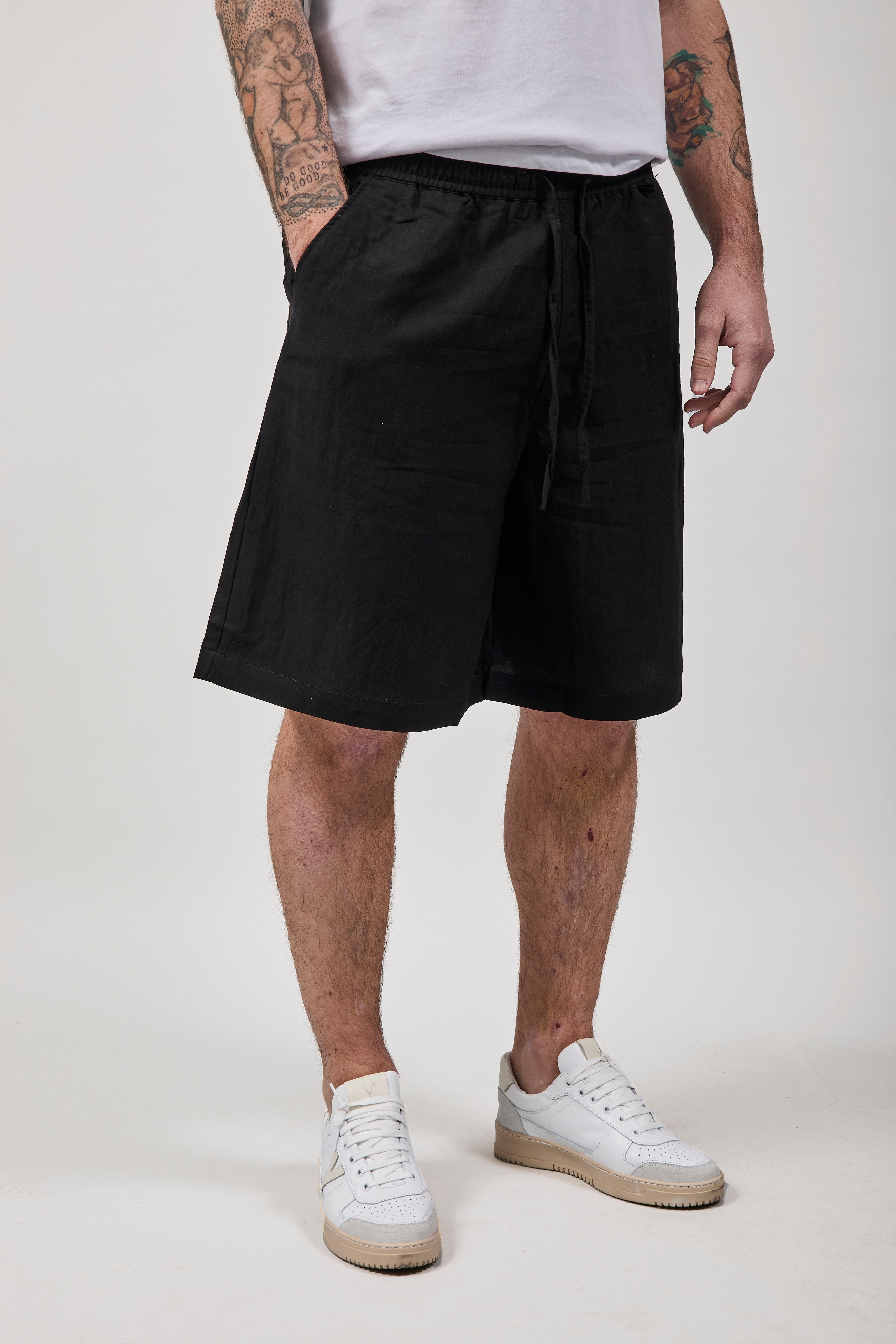 Bermuda Berna Tencel 102 Nero