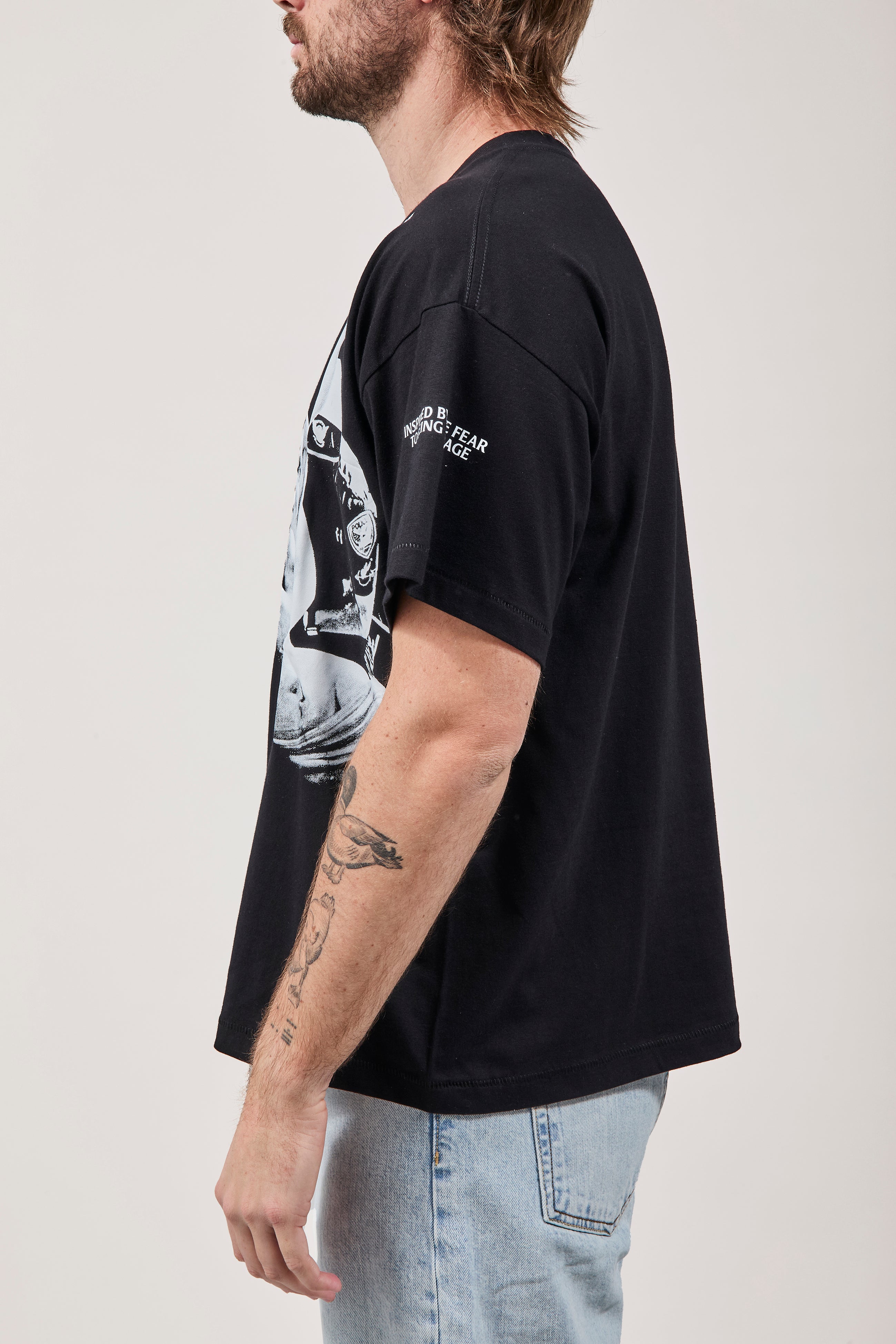 T-shirt Independent Republic Anarchy Of love