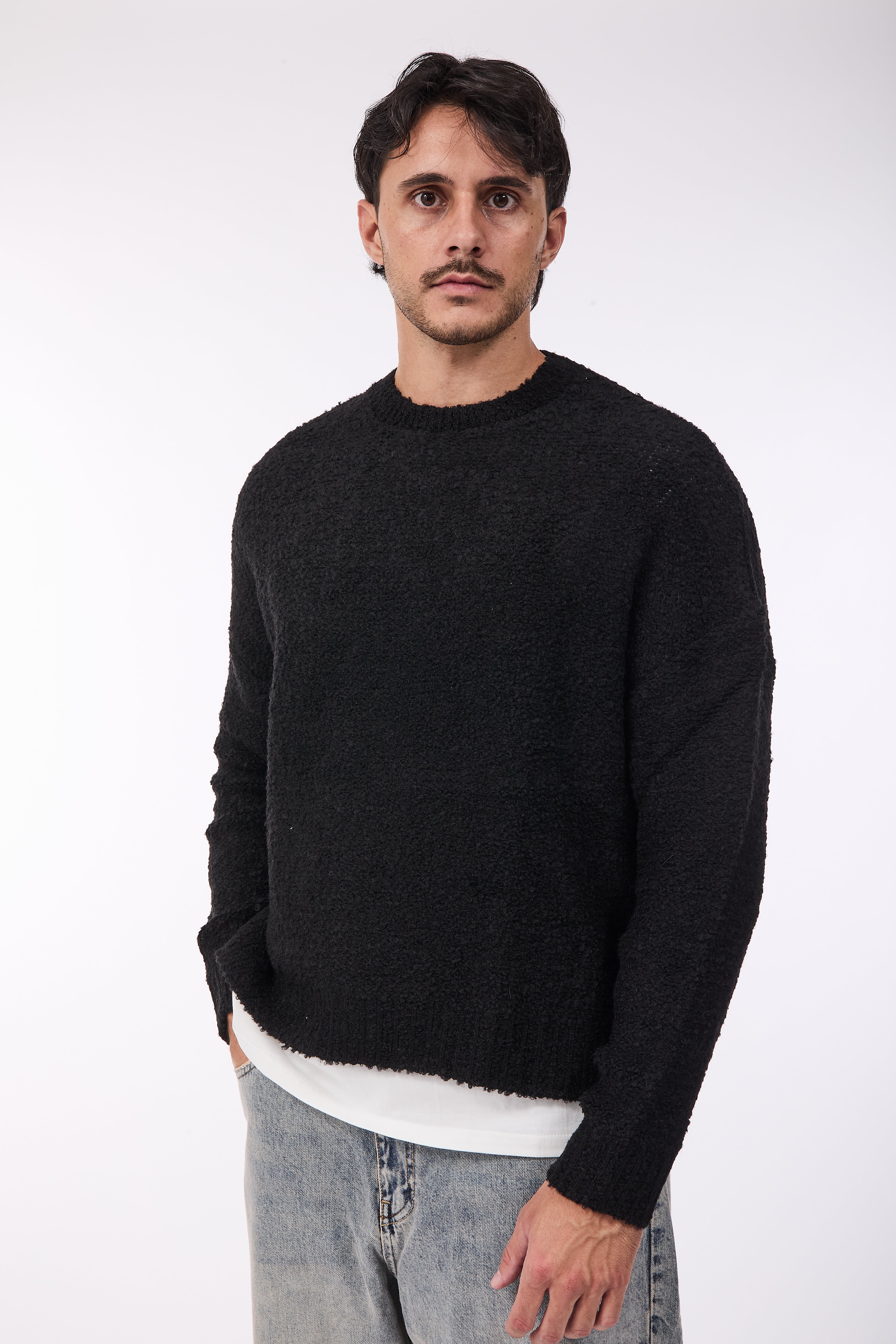 Maglione Over-d Bouclé Cropped Nero M65