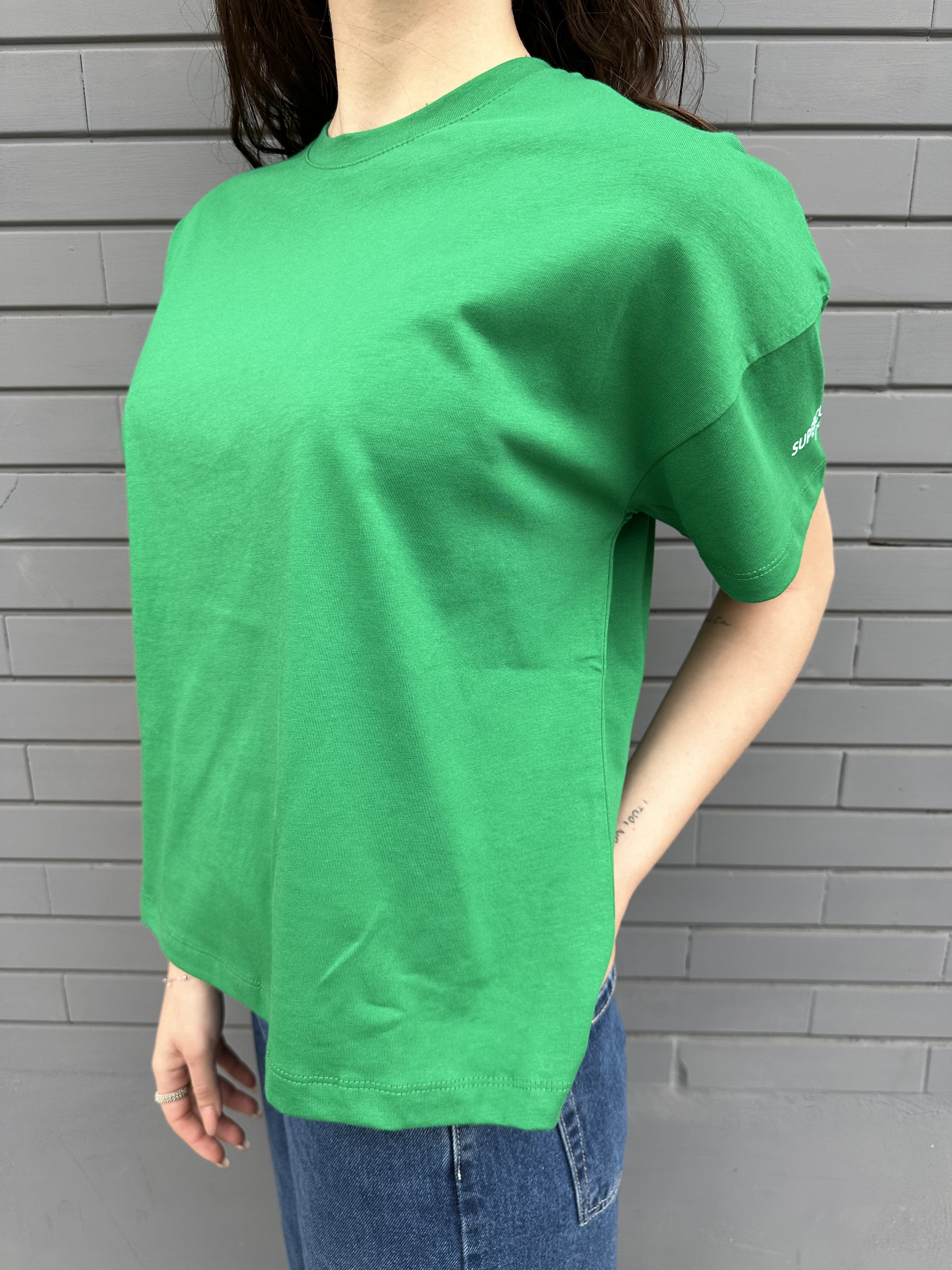 T-shirt Superculture Verde (8390394413396)