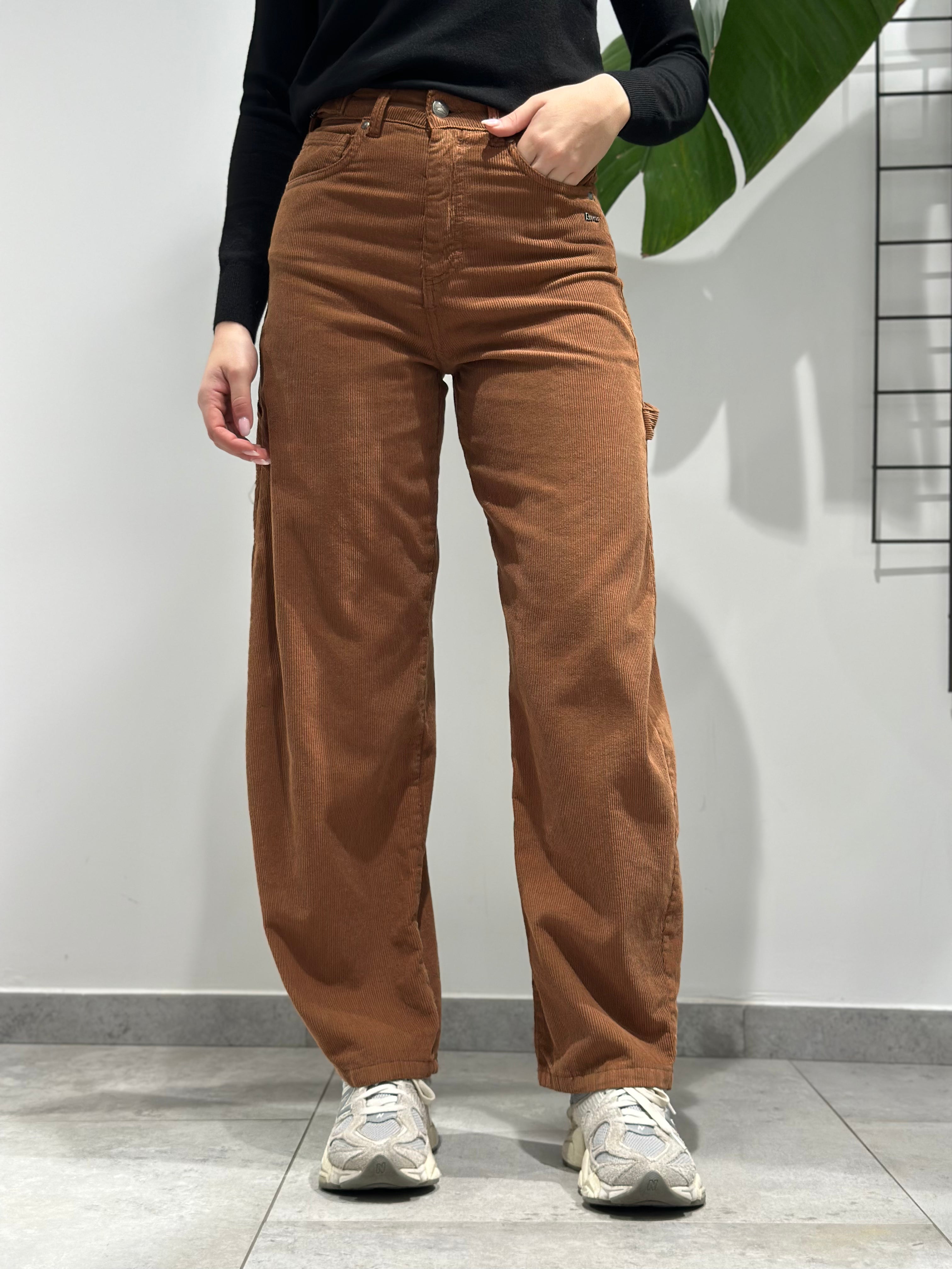 Pantalone Berna Fibbie Velluto Cognac