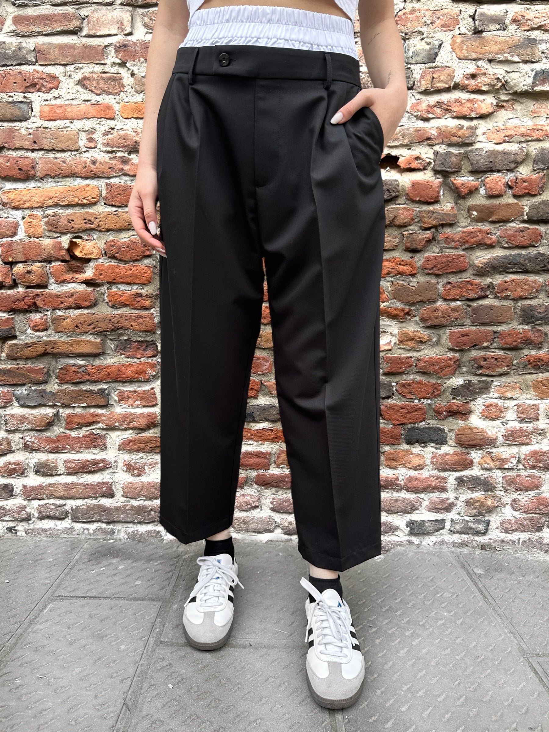Pantaloni neri imperial sales