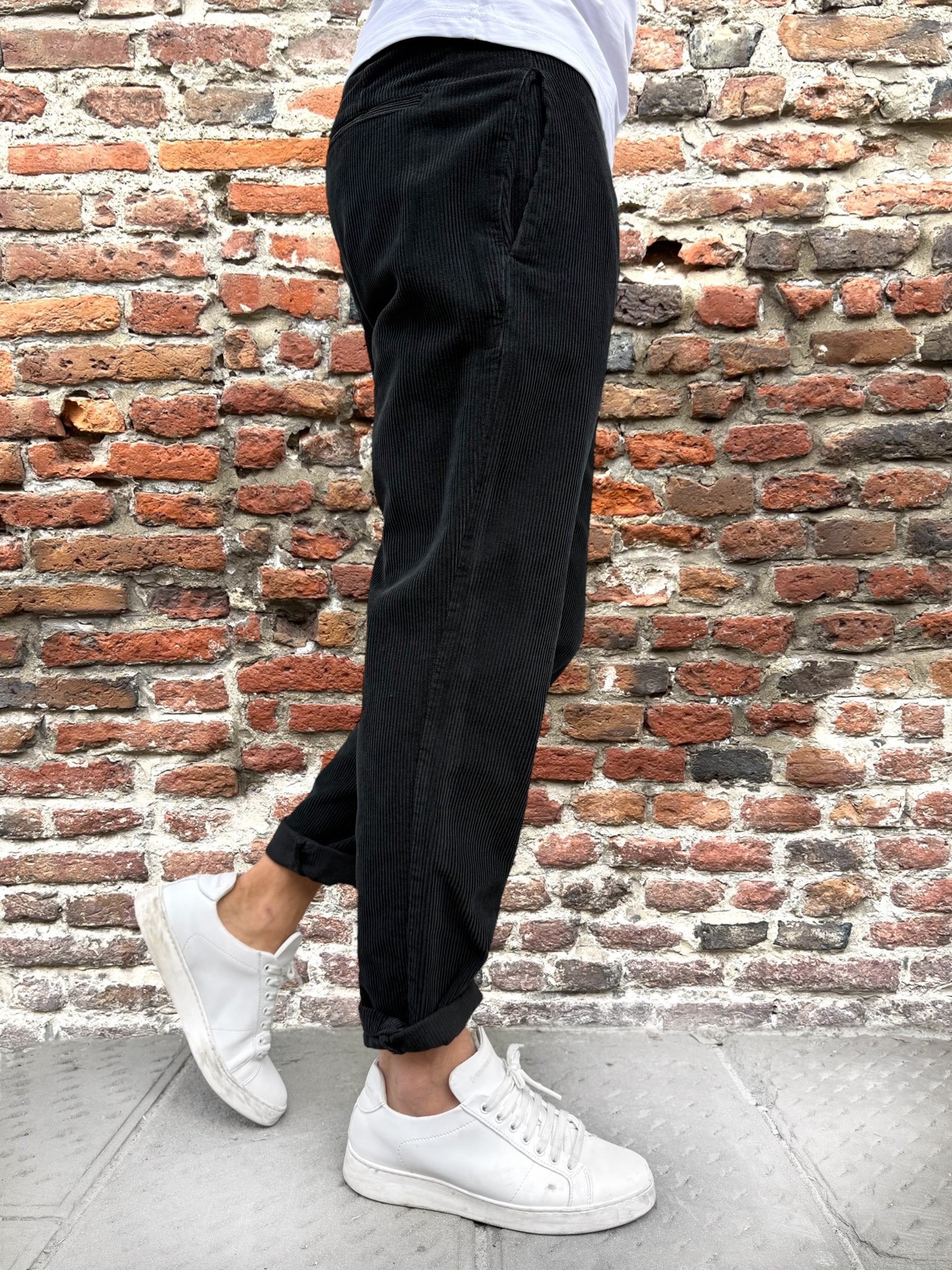 Pantalone Over-D Velluto Tapered Nero P57 (12267067146580)