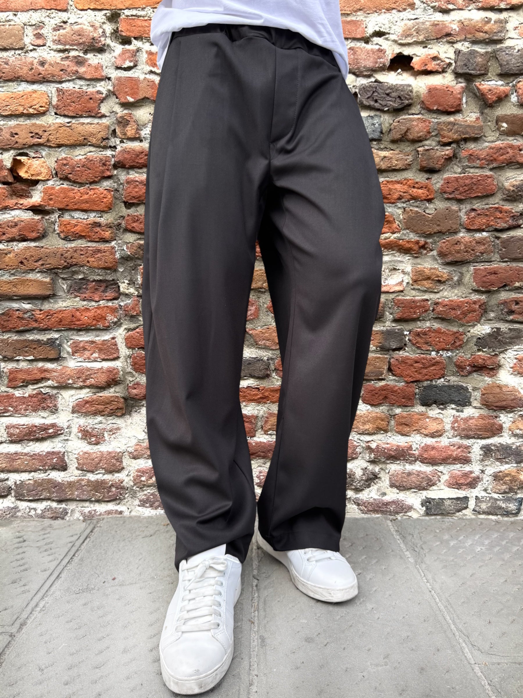 Pantalaccio Imperial Bunny Nero (12229519475028)