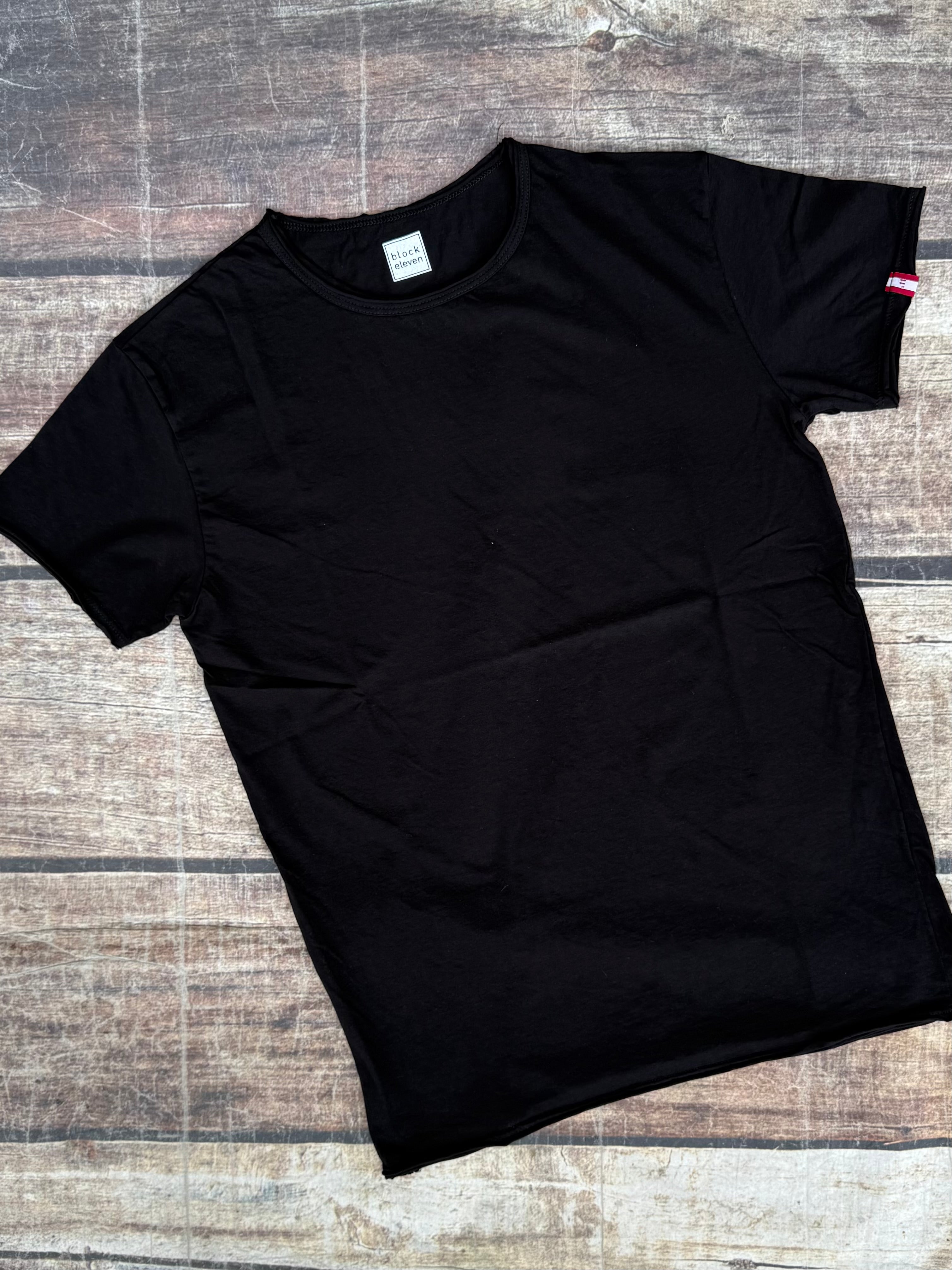 T-shirt Block Eleven Basica Nera (11889452122452)