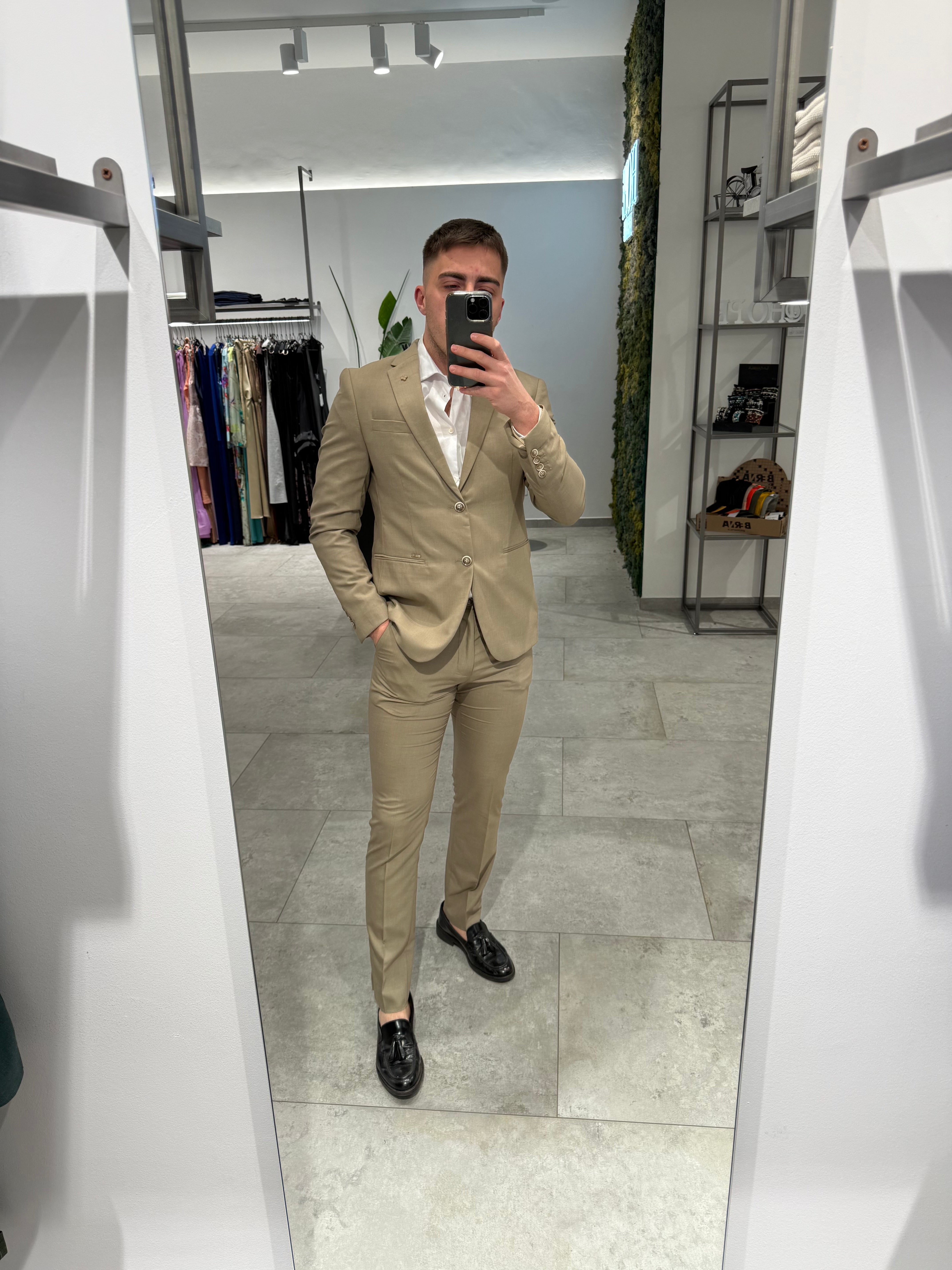 Completo Gianni Lupo Travis Cammello (11937648476500)