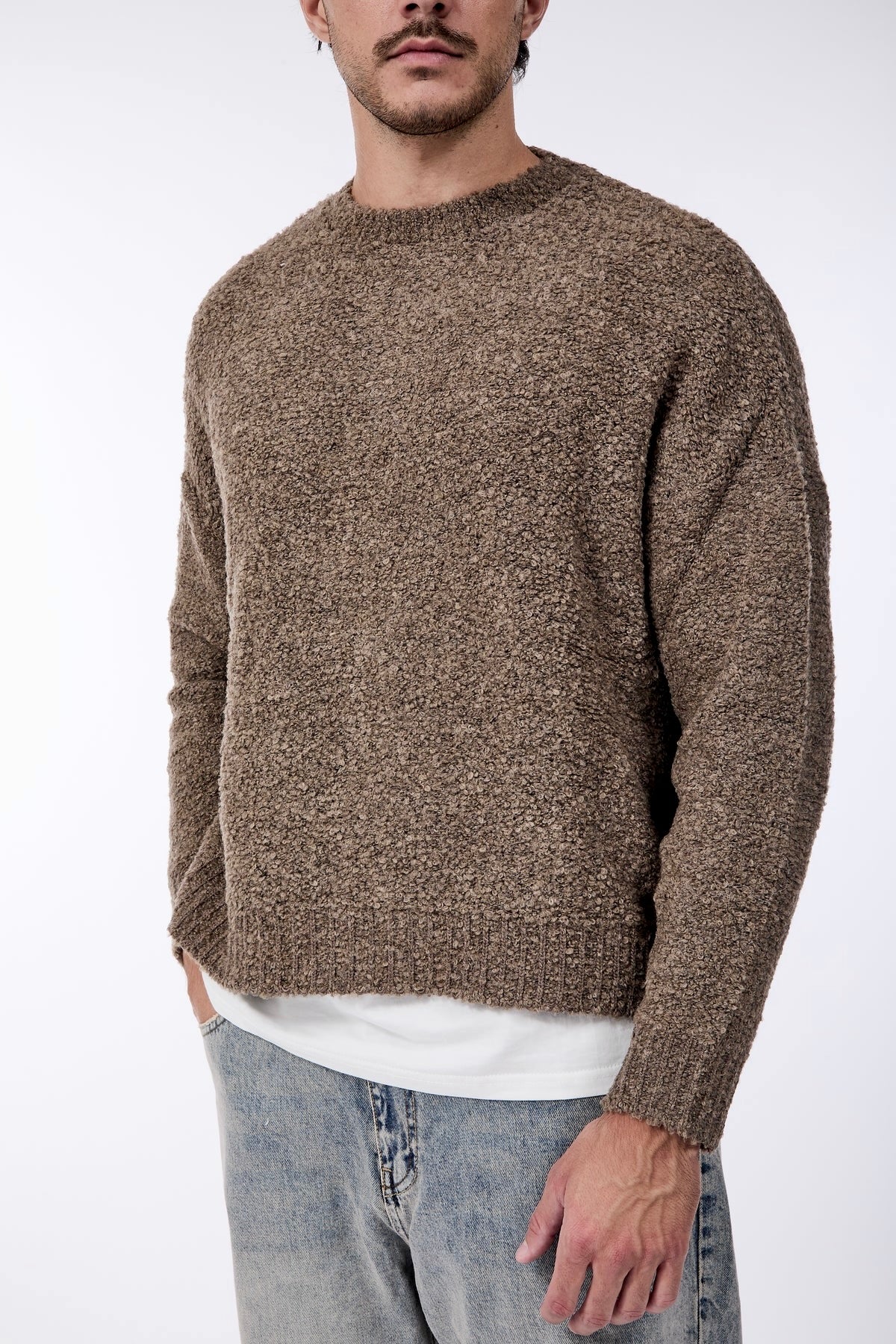 Maglione Over-d Bouclé Cropped Fango M65