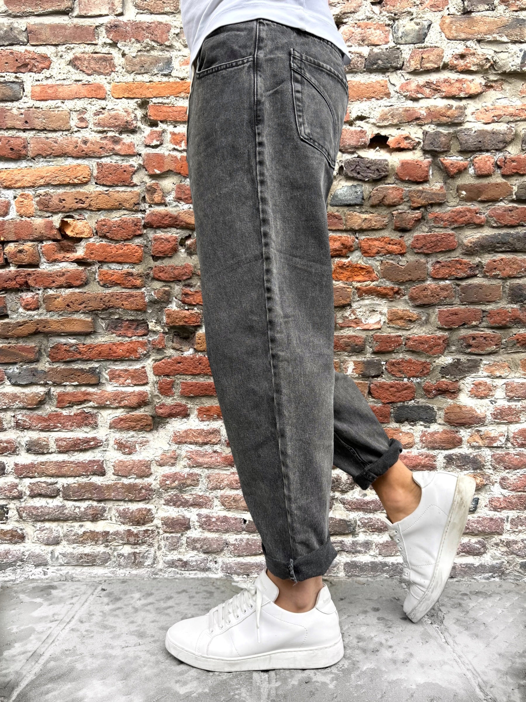 Jeans Over-D Tapered-Fit Nero D31 (12268203868500)