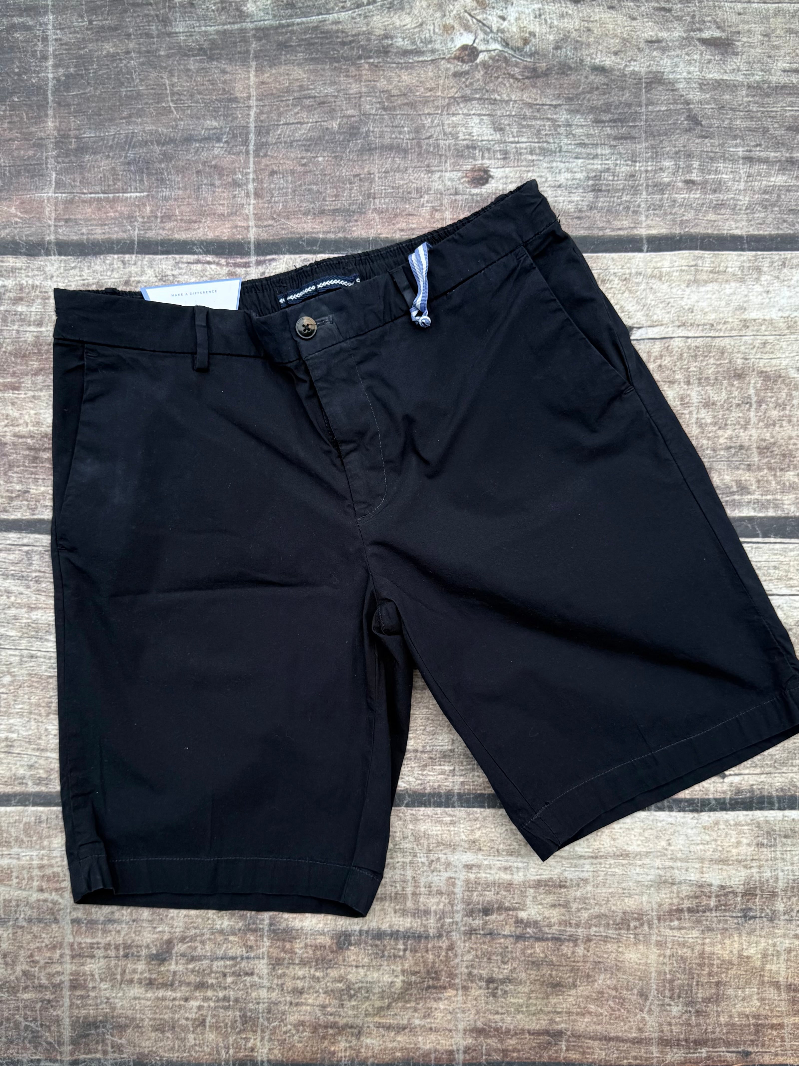 Bermuda Imperial Navy EQ1 (12154495861076)
