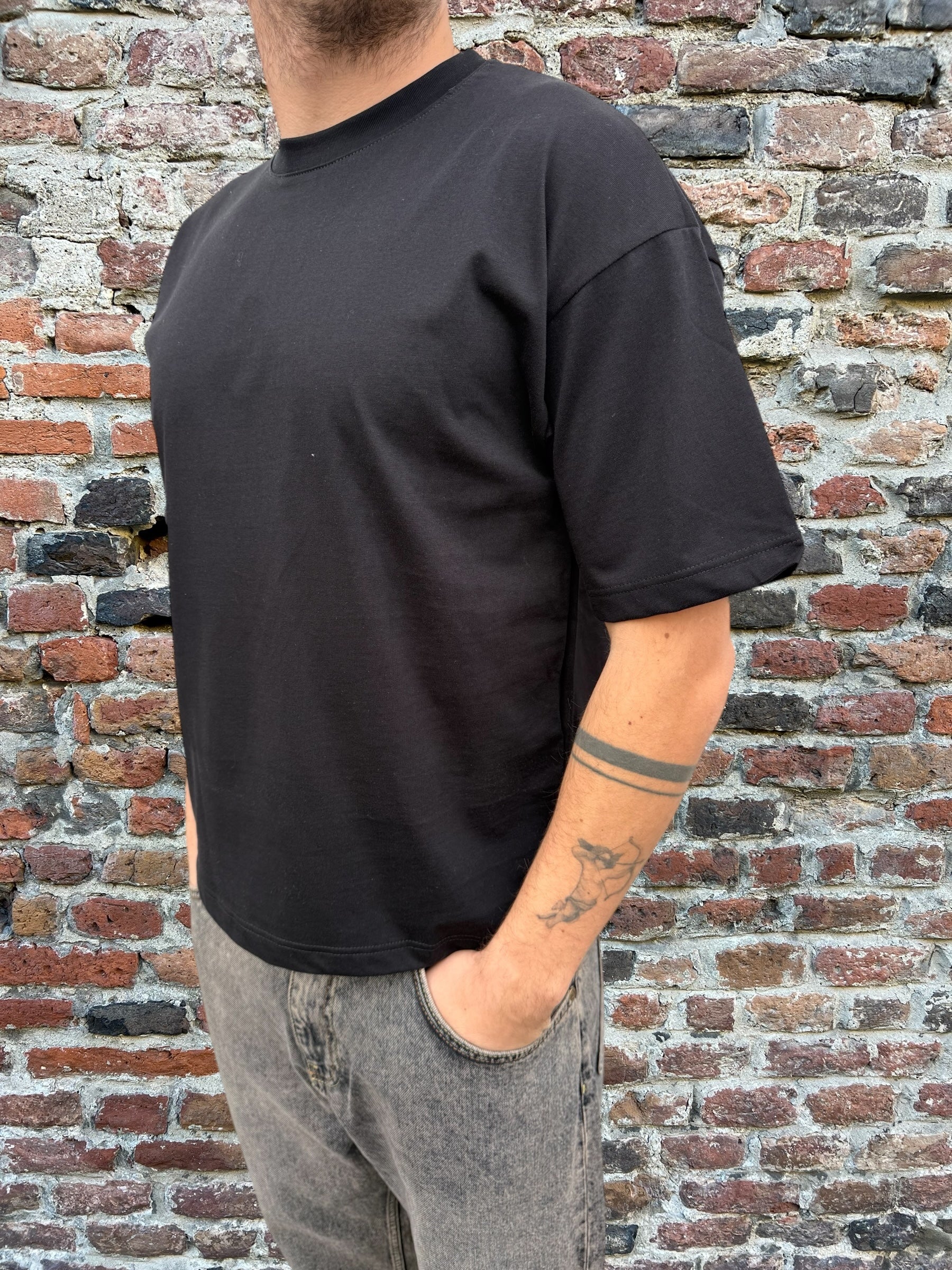 T-shirt Over-D Cropped Nera T30