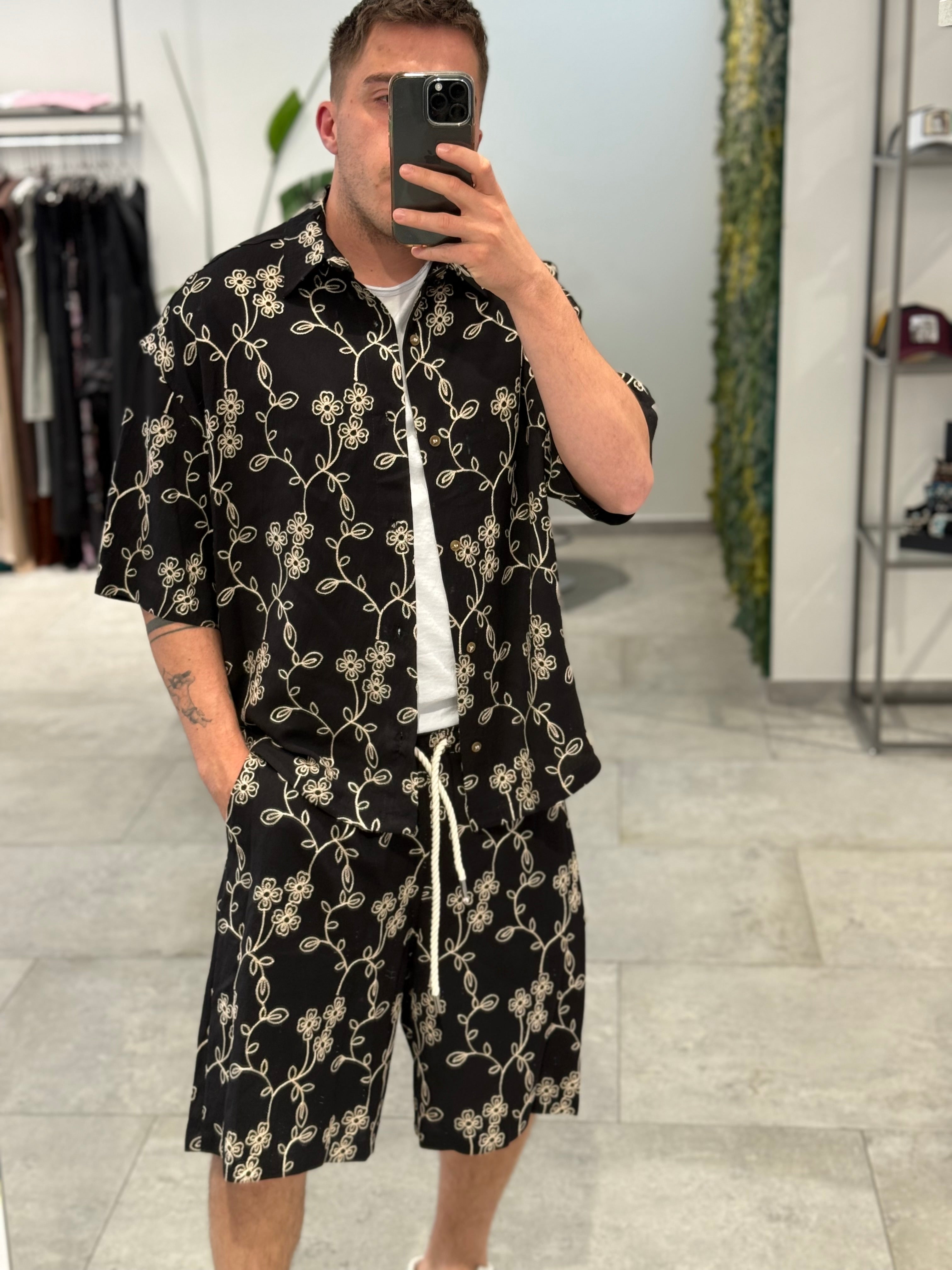 Coordinato Berna Ricamato Floreale Nero (11986236670292)