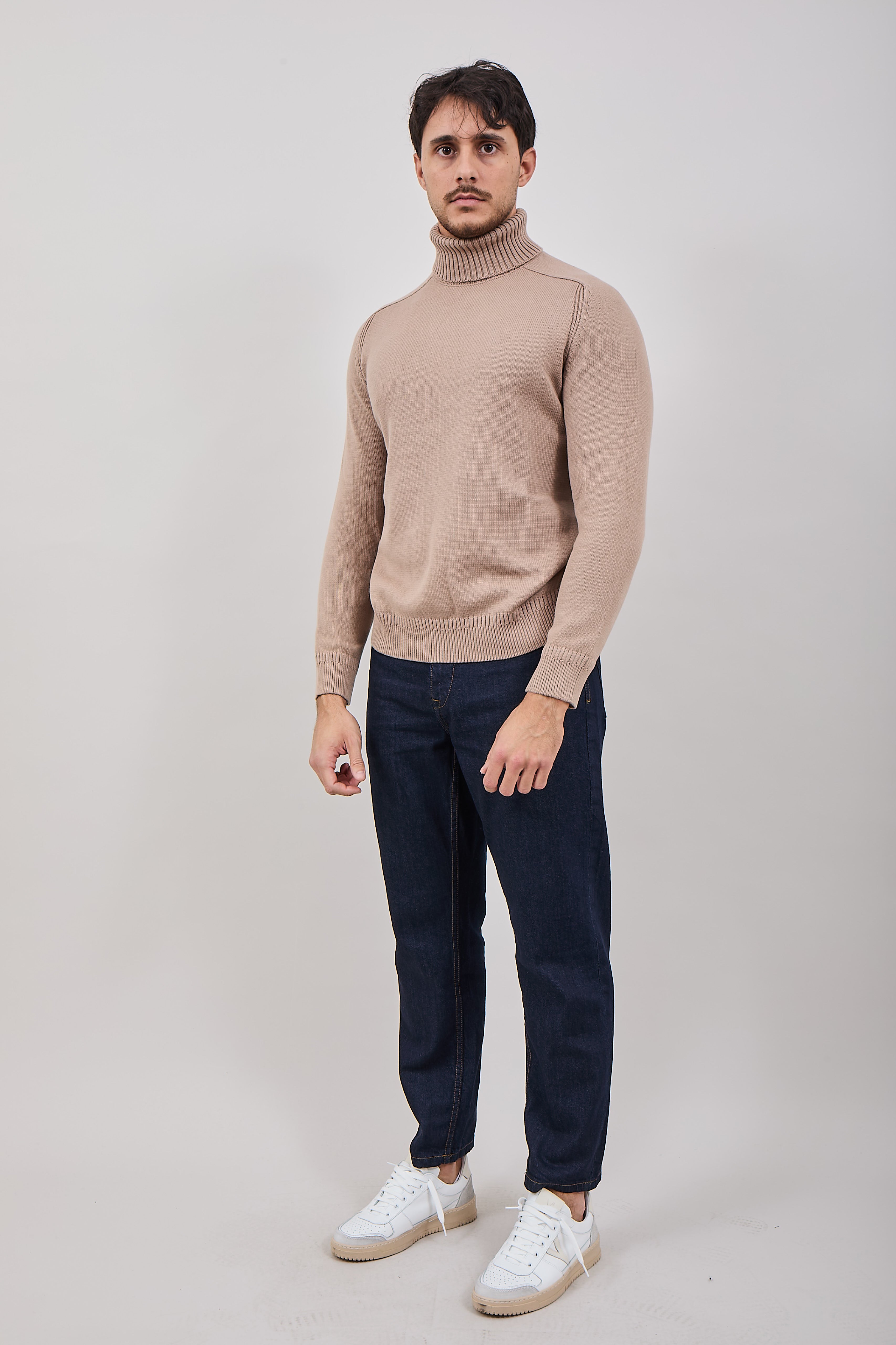 Dolcevita Diktat Beige