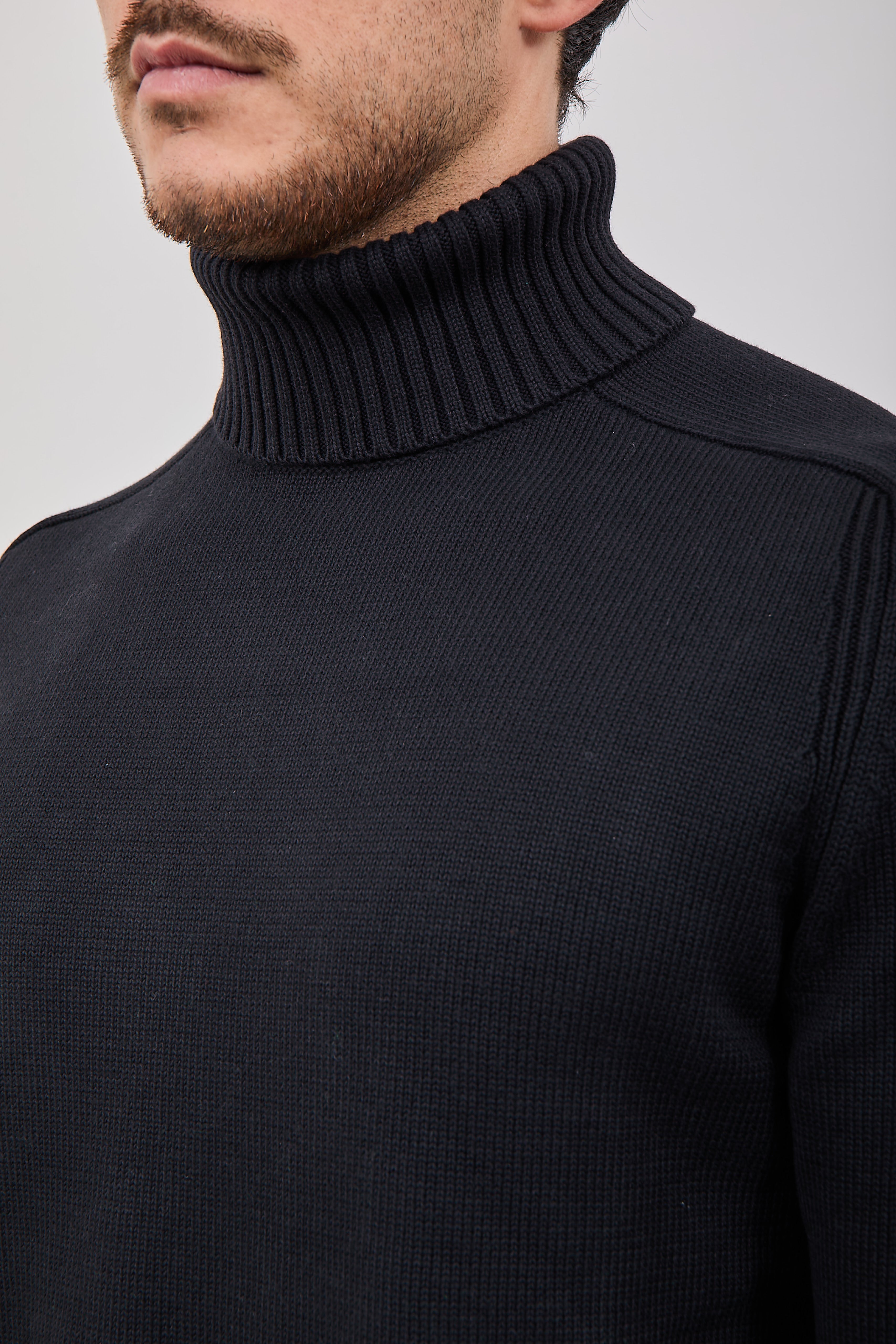 Dolcevita Diktat Nero