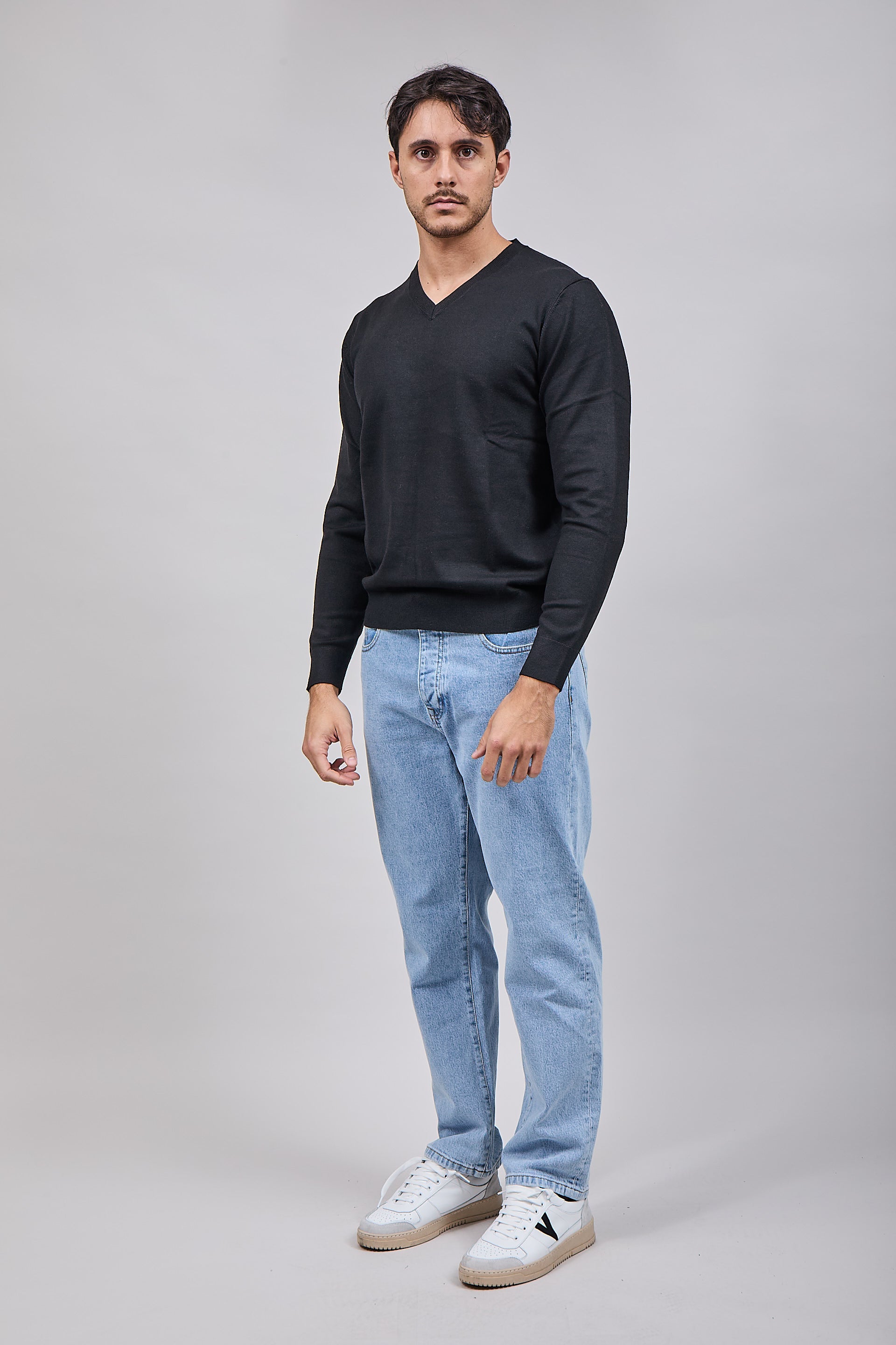 Maglioncino Diktat Cashmere Scollo V Nero 002