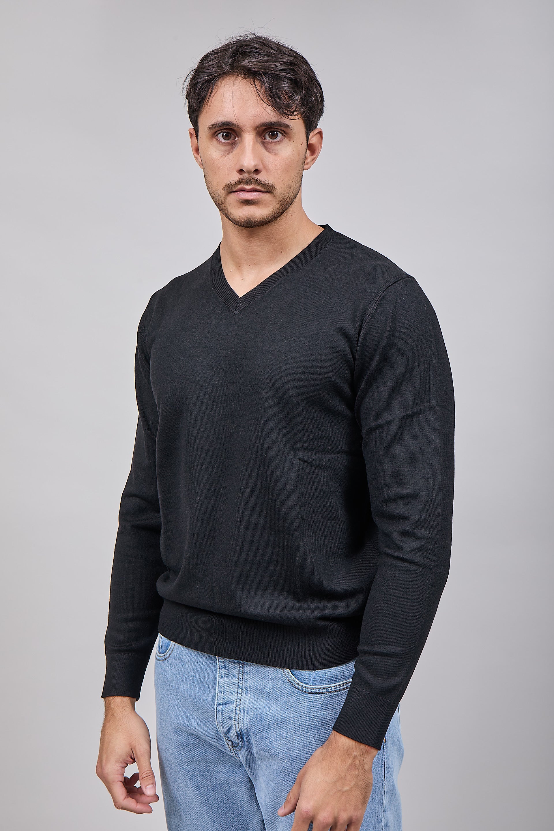 Maglioncino Diktat Cashmere Scollo V Nero 002