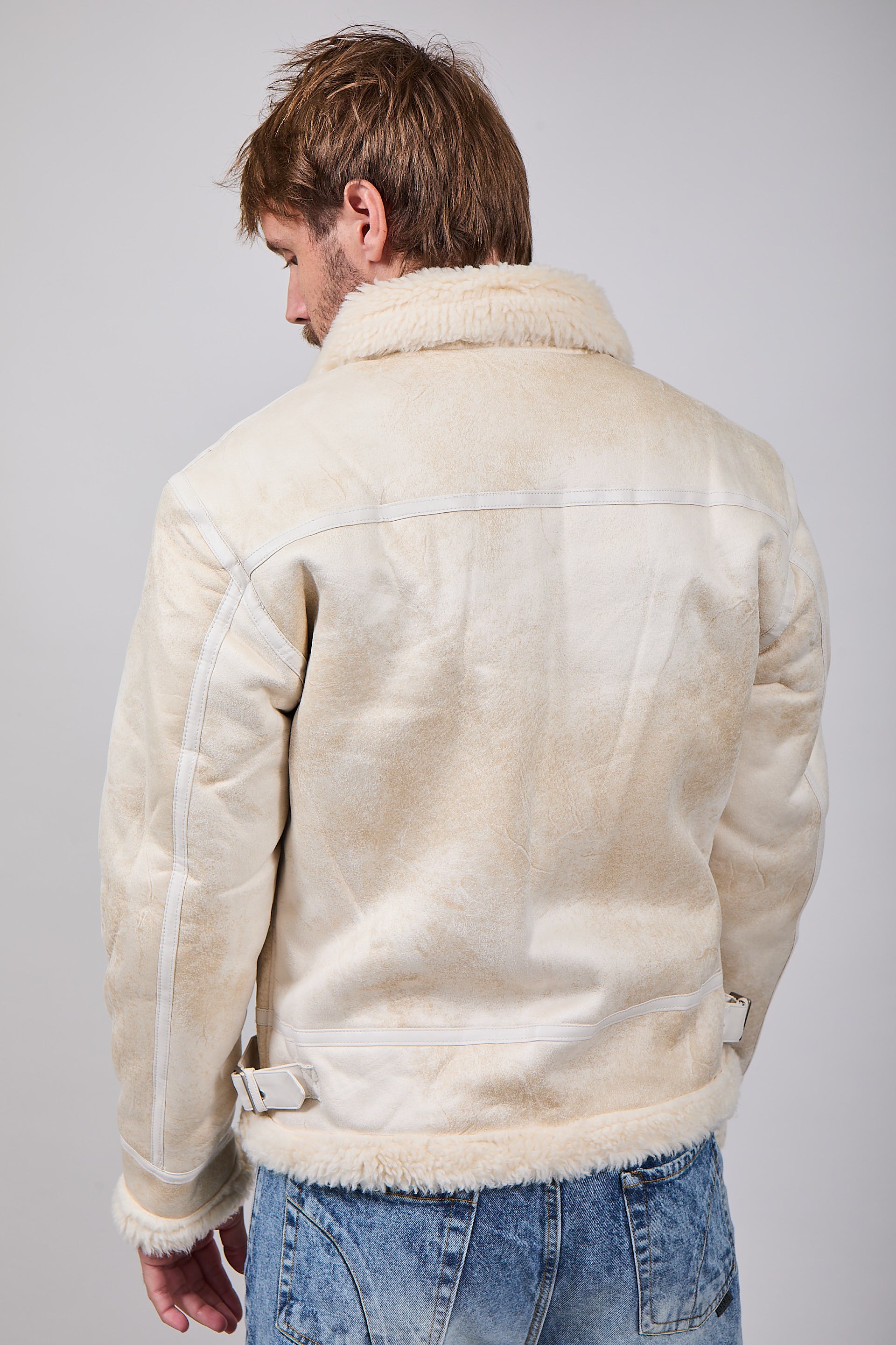 Montone Gianni Lupo Bianco 9800 (12311470899540)