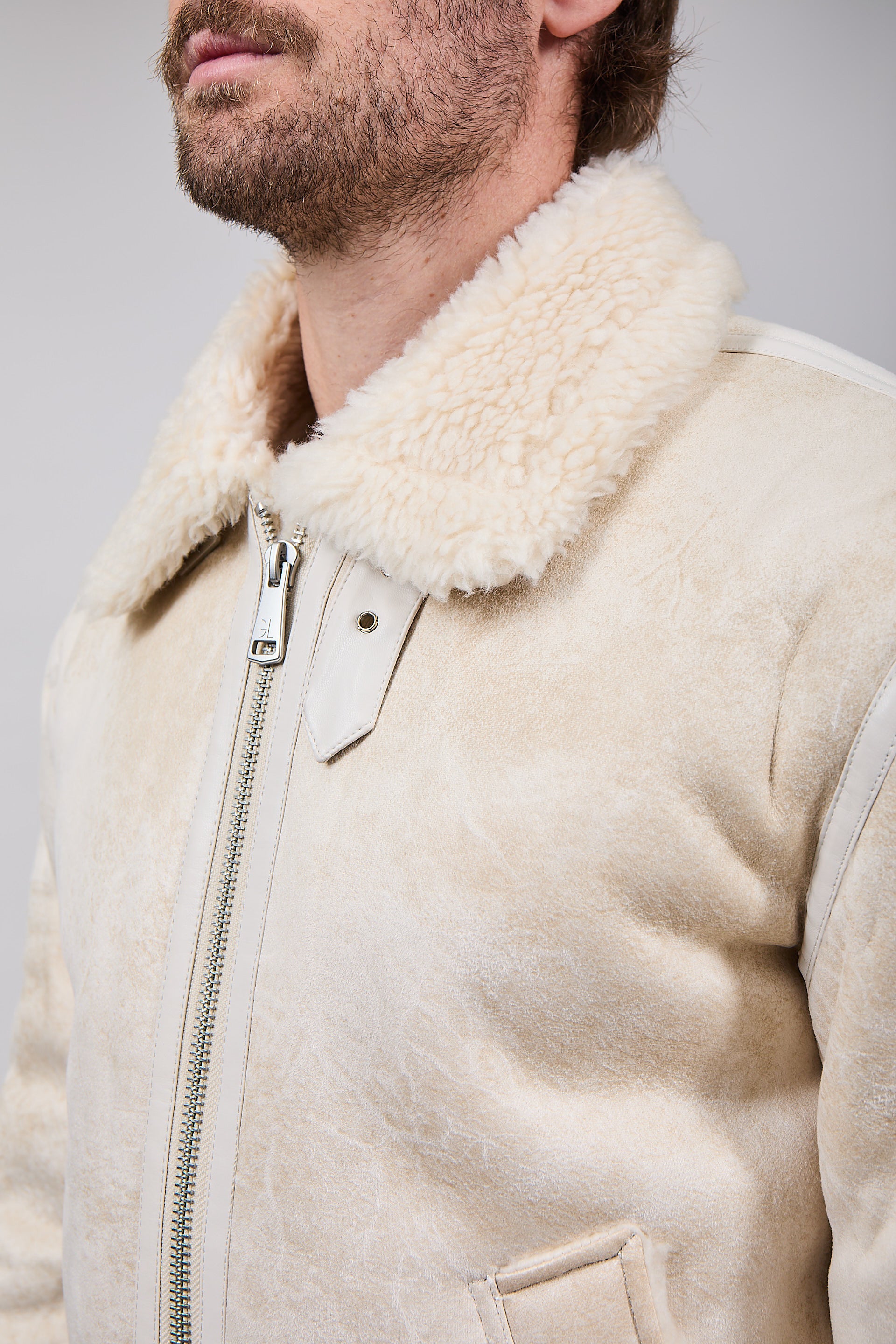 Montone Gianni Lupo Bianco 9800 (12311470899540)