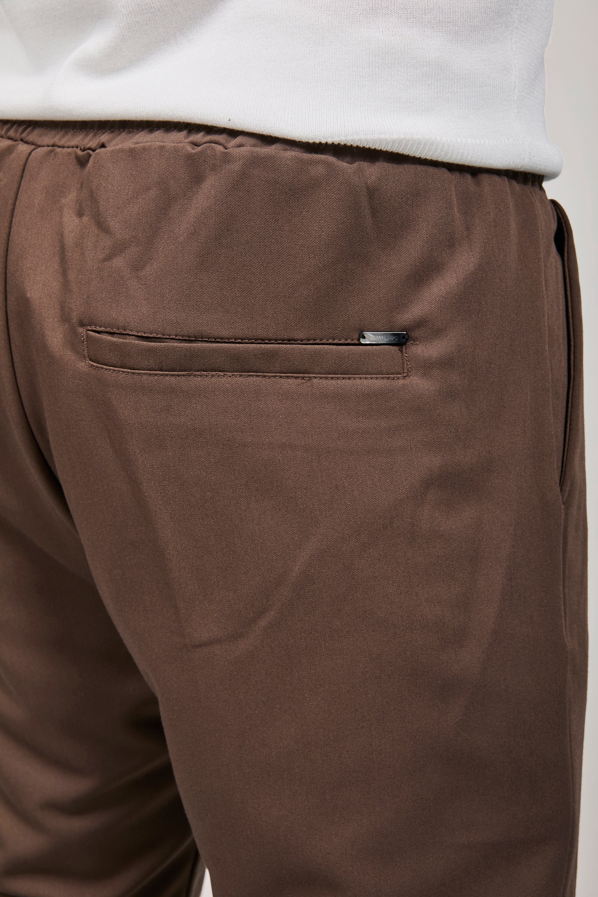 Pantalaccio Gianni Lupo Cioccolato 003