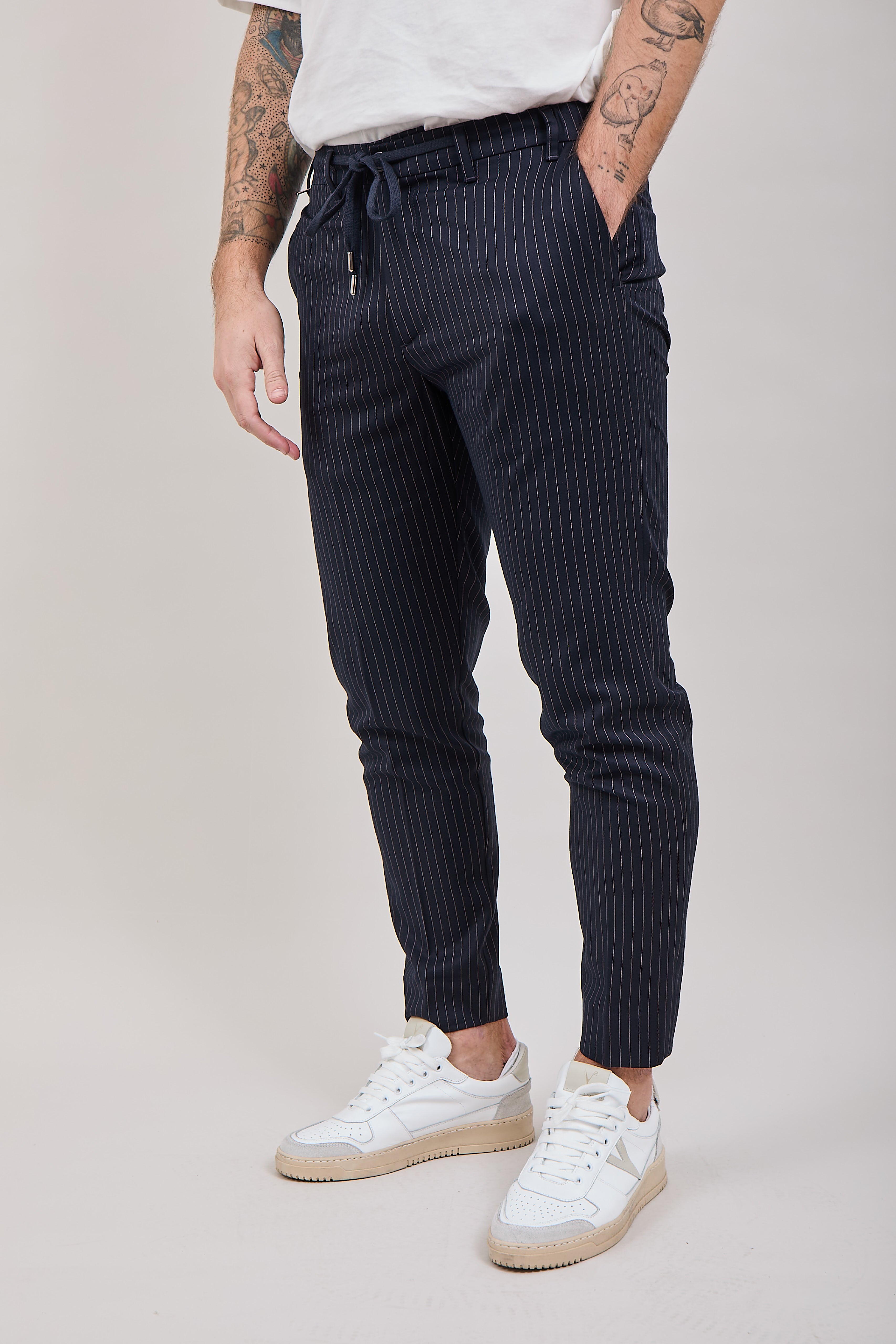 Pantaloon Why Not Brand Robinson Blu