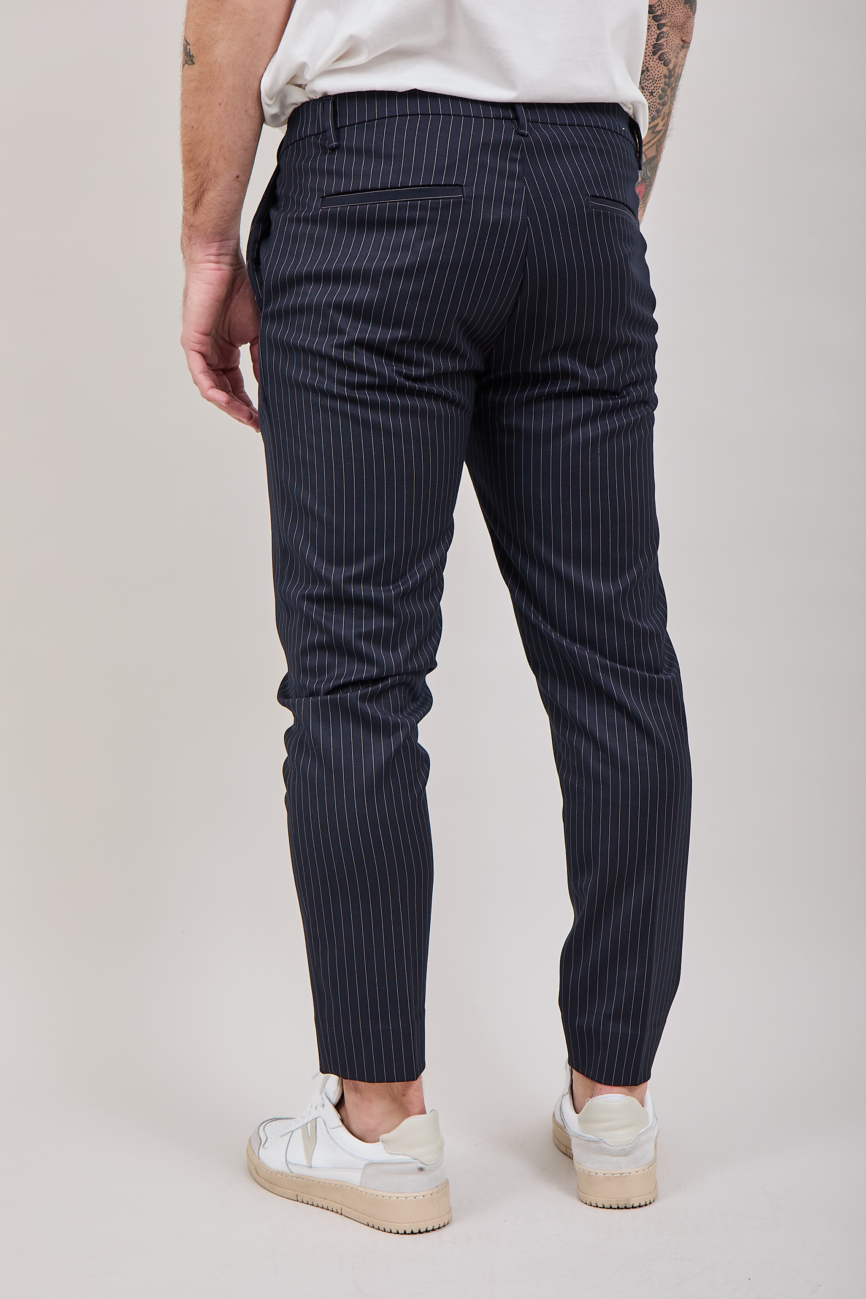 Pantaloon Why Not Brand Robinson Blu
