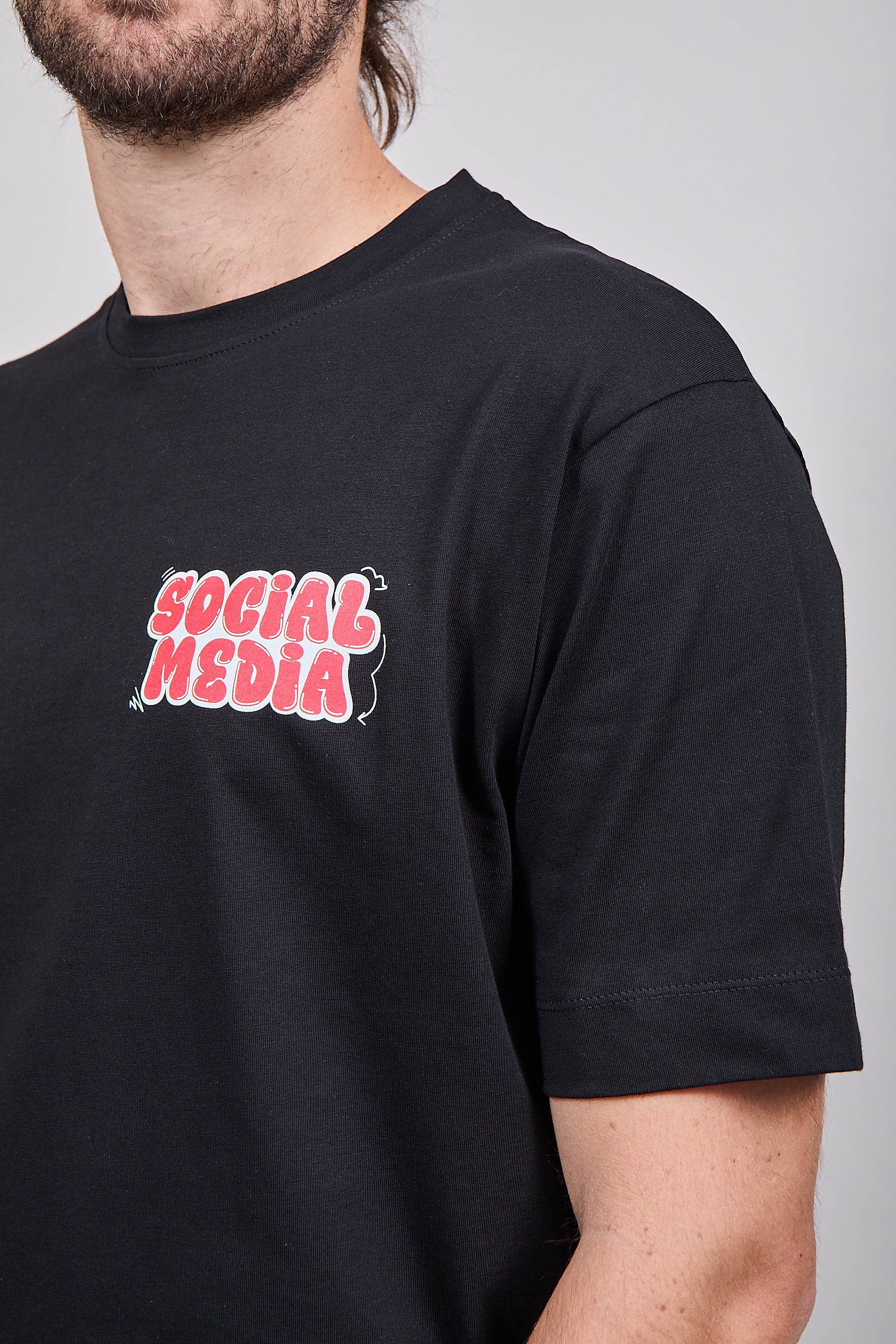T-shirt Berna Social Media Nera