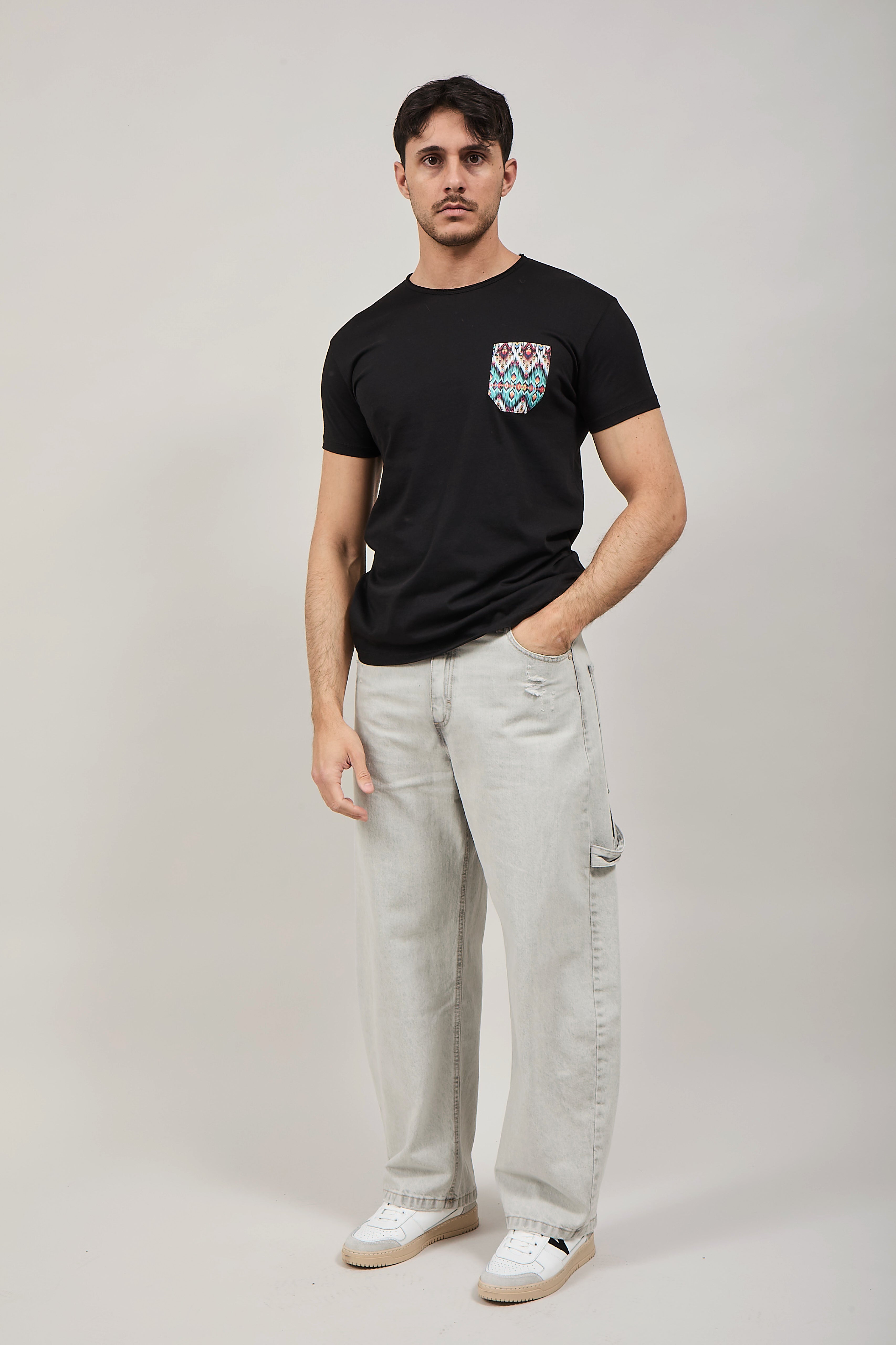 T-shirt V2 Taschino Nera N2