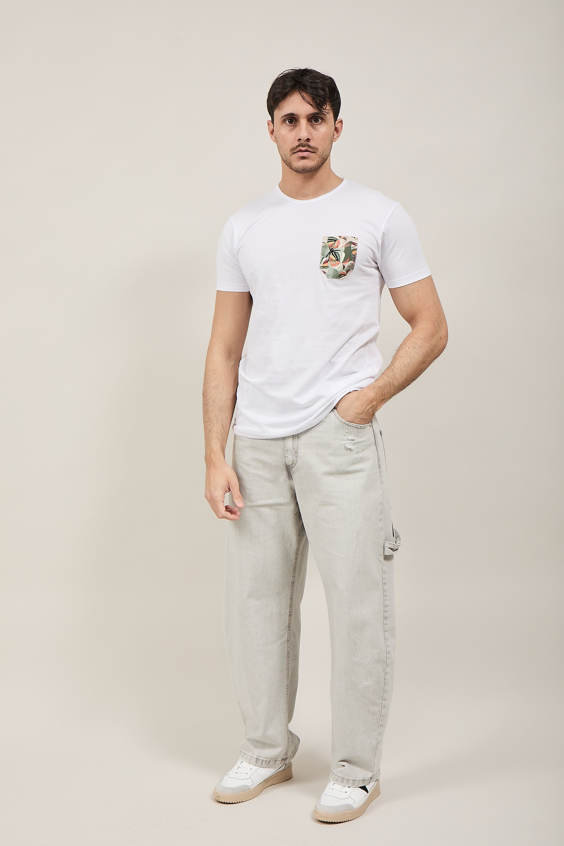 T-shirt V2 Taschino Bianca B7