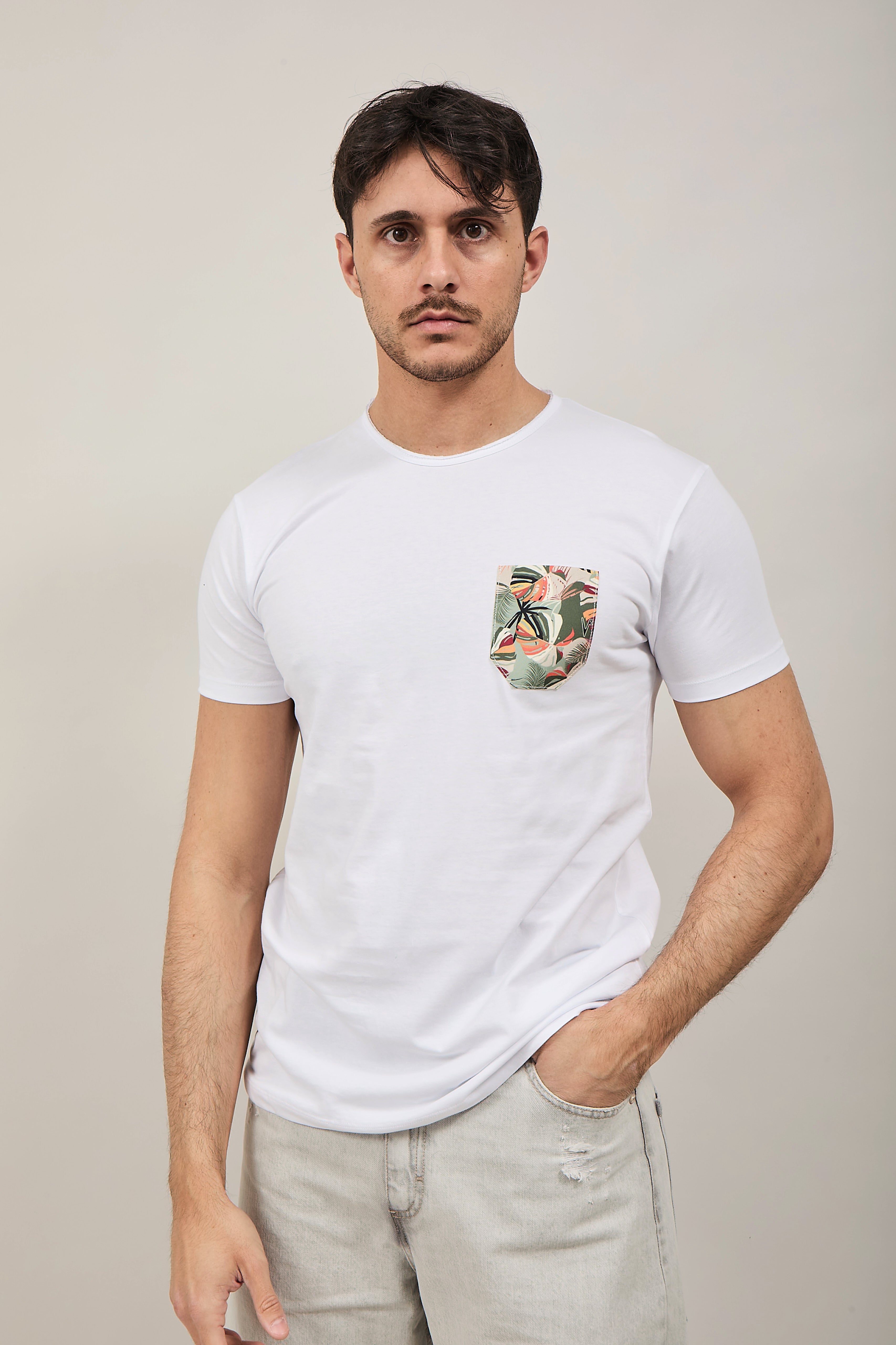 T-shirt V2 Taschino Bianca B7