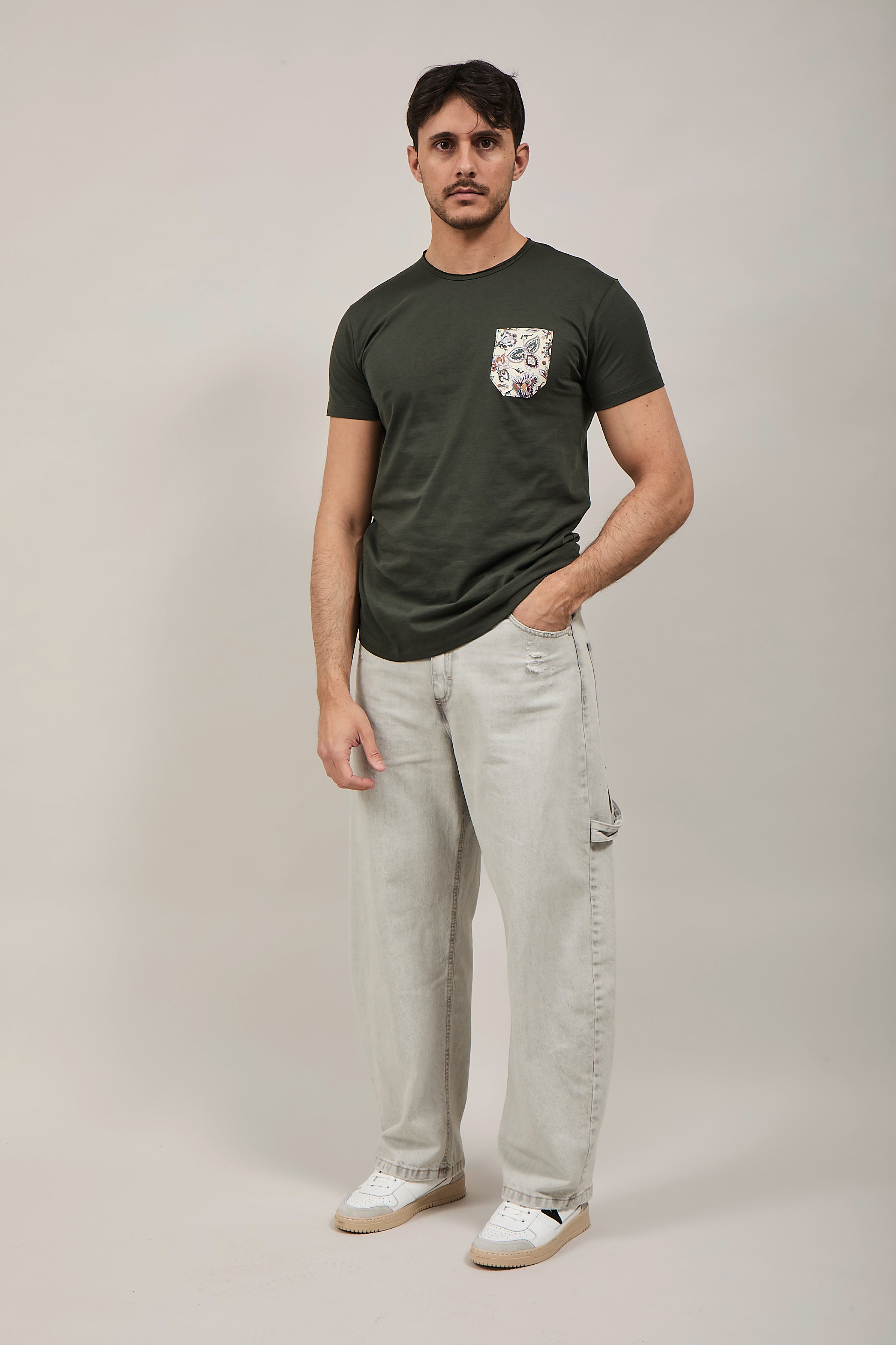 T-shirt V2 Taschino Militare V4