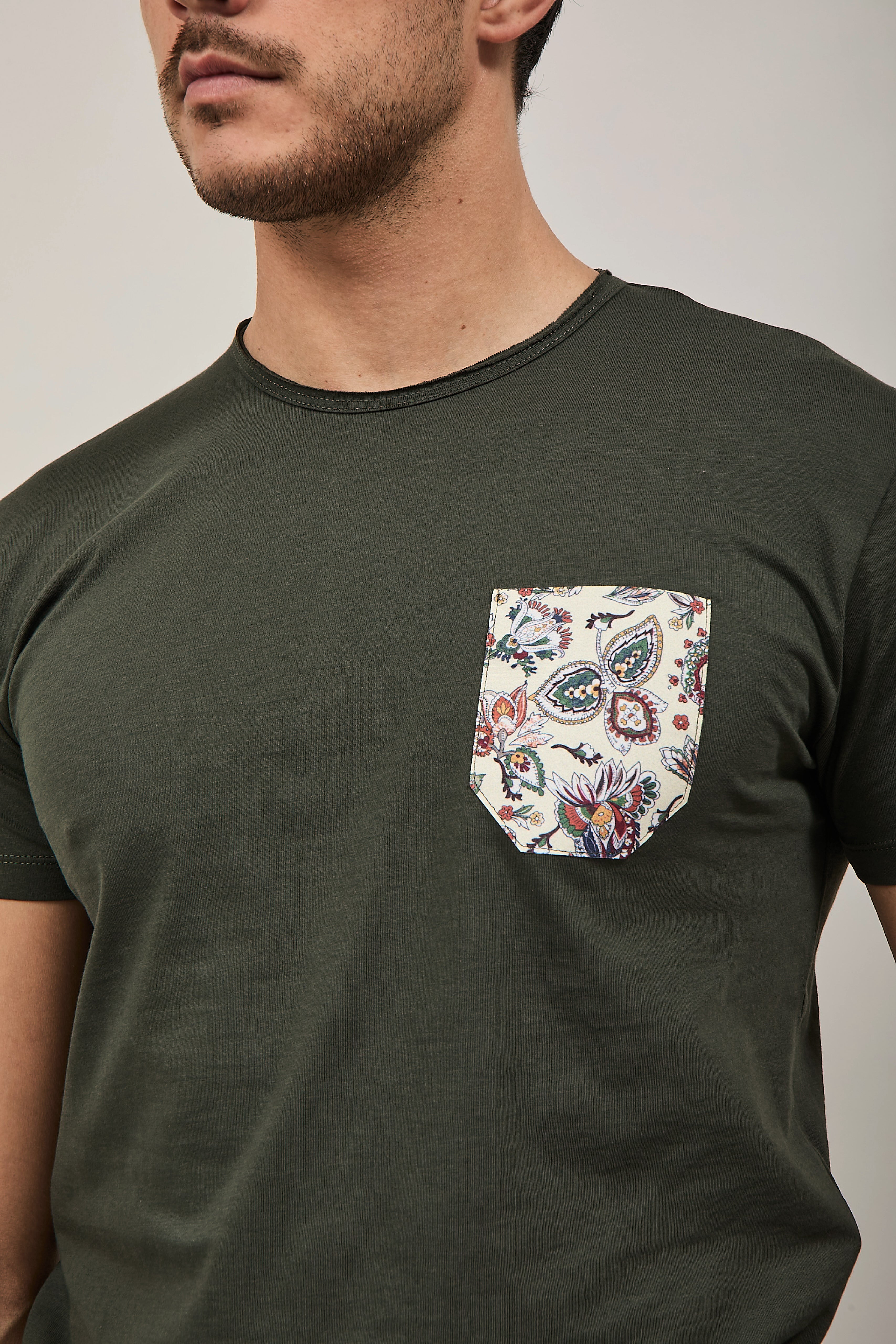 T-shirt V2 Taschino Militare V4