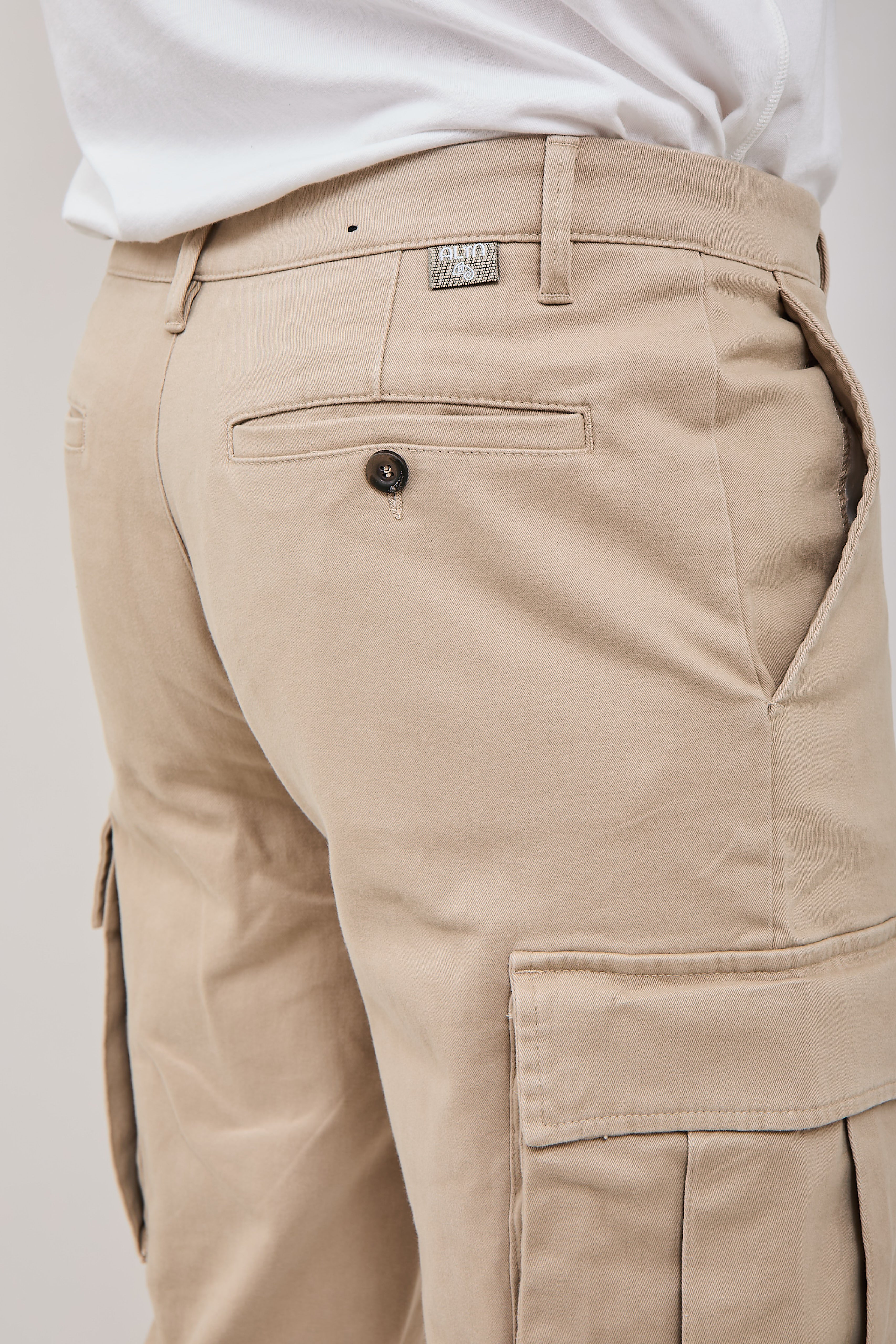 Pantalone Alta Tensione Sky Beige