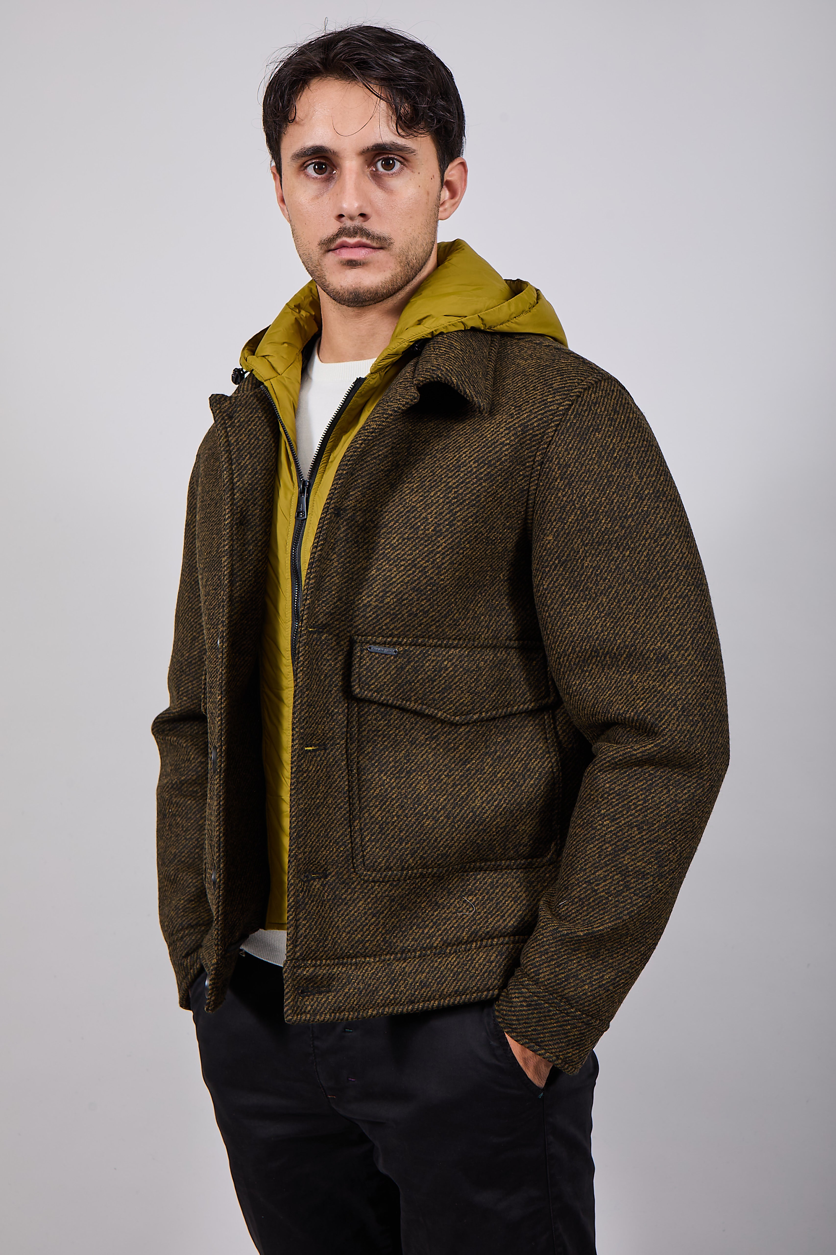 Giubbino Gianni Lupo Militare 360 (12290054783316)