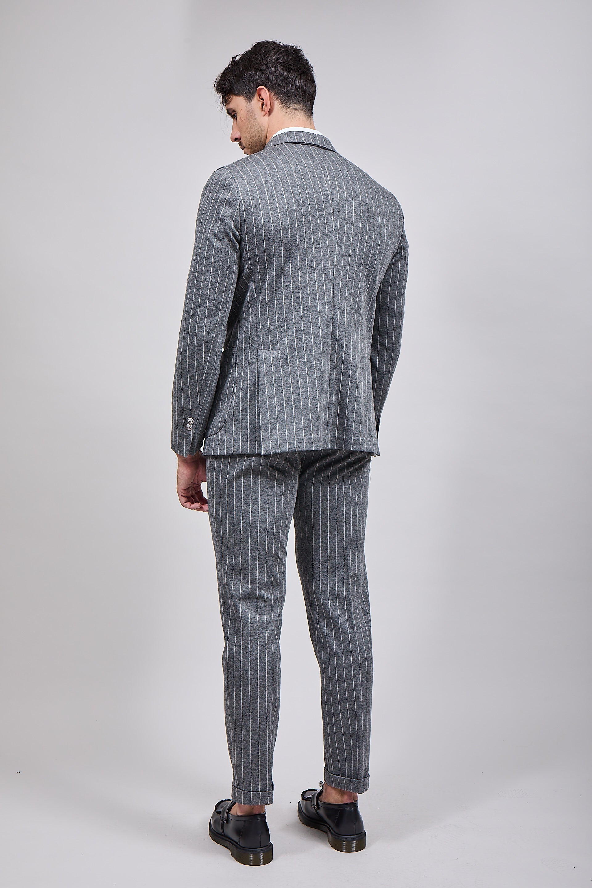 Completo Bharnaba Doppiopetto Gessato Aomori Grigio Scuro