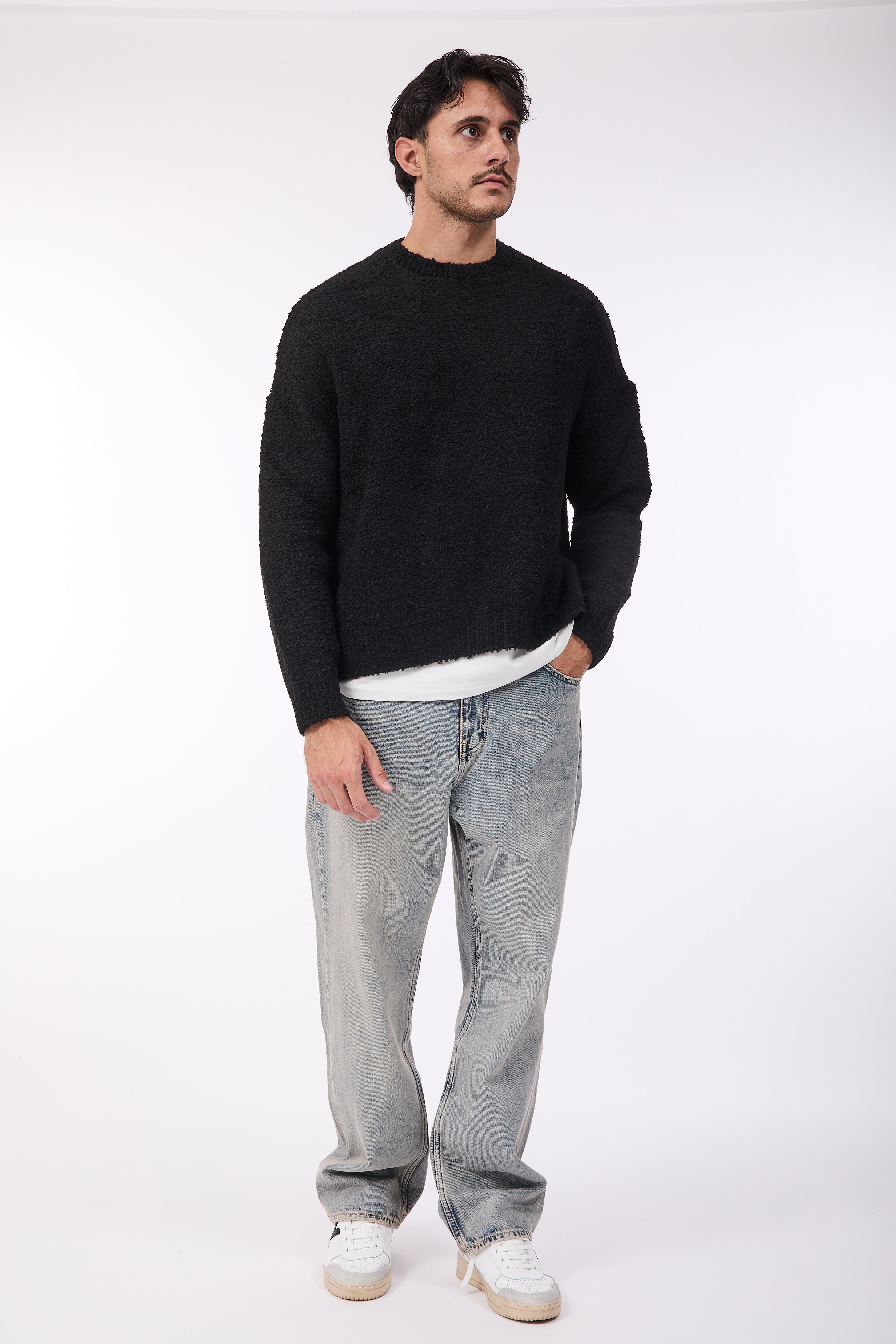 Maglione Over-d Bouclé Cropped Nero M65