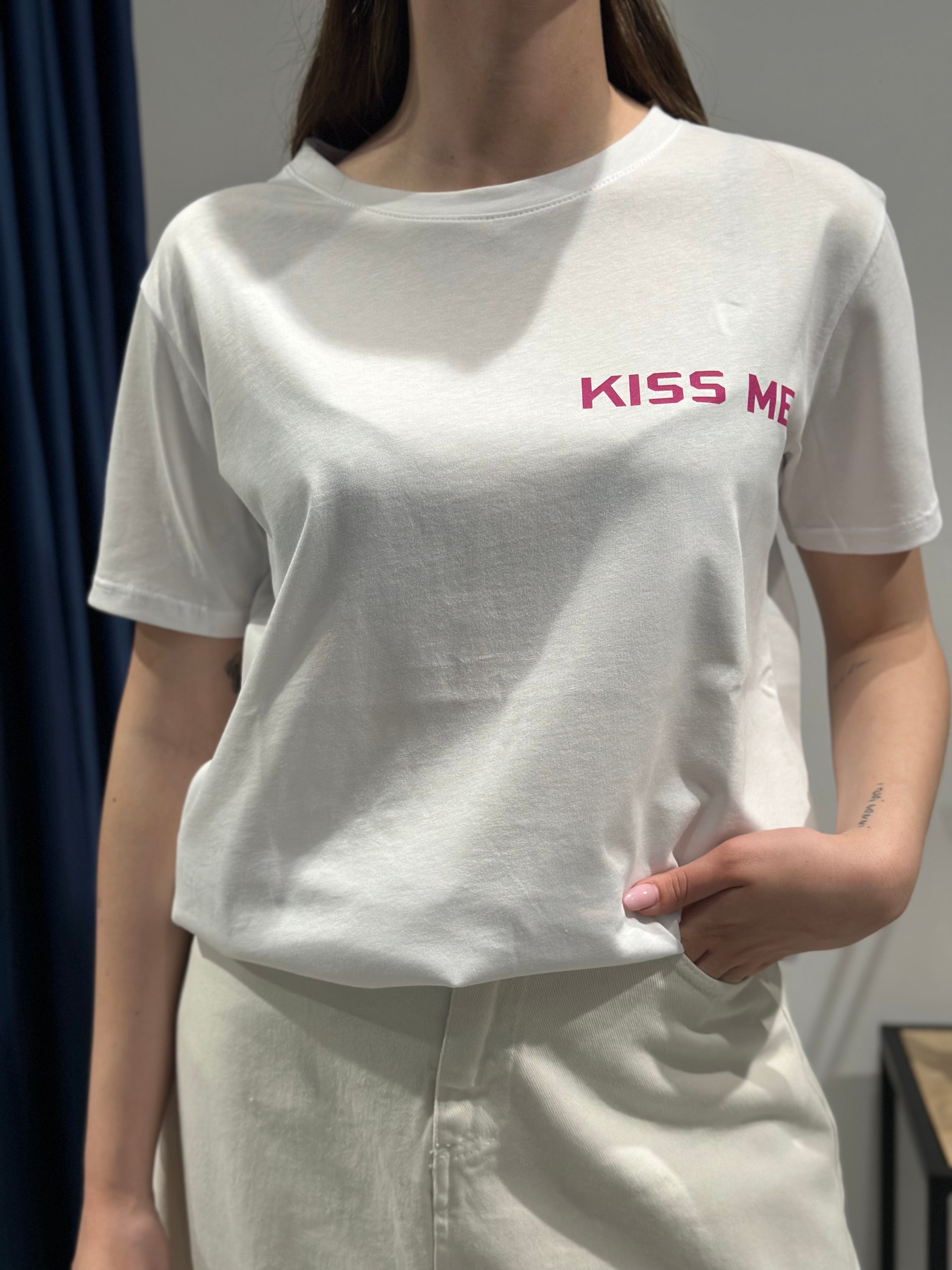 T-shirt Berna Just Kiss Me (11972897309012)