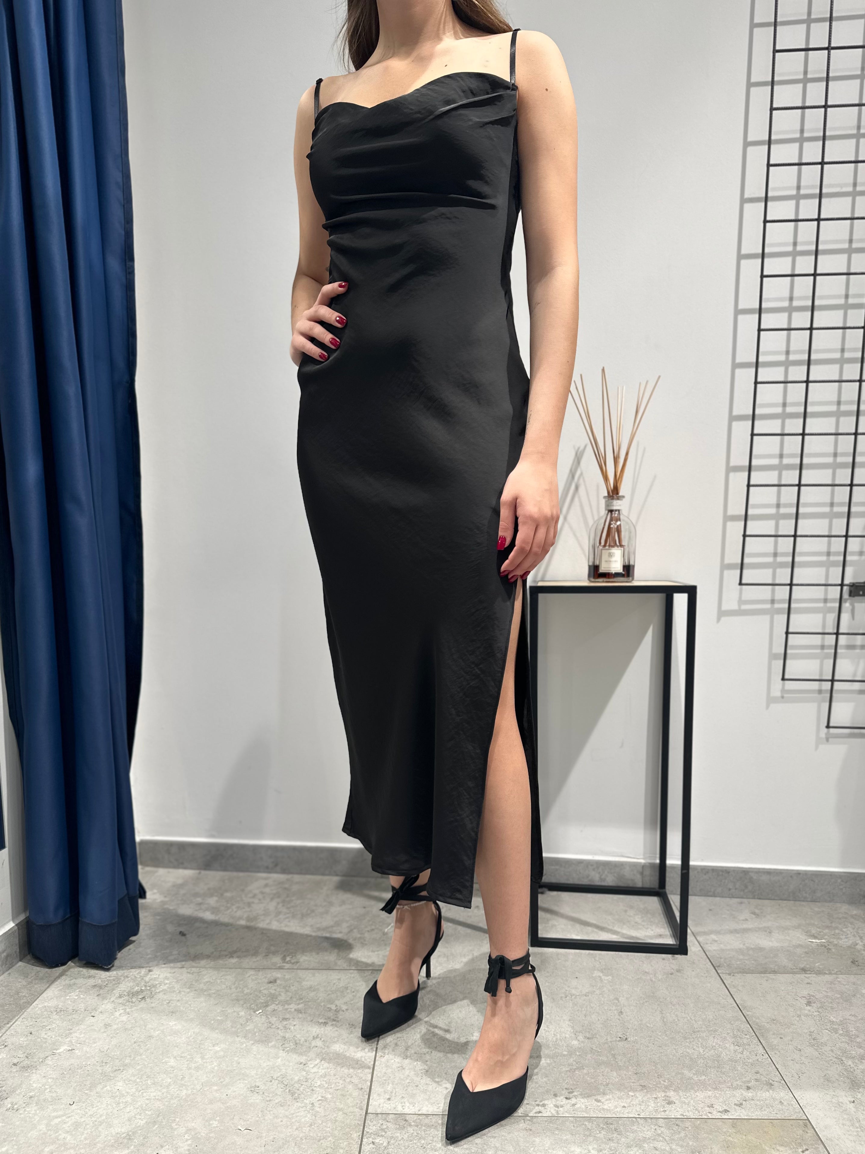 Abito Lokita Satin Nero (12028457681236)